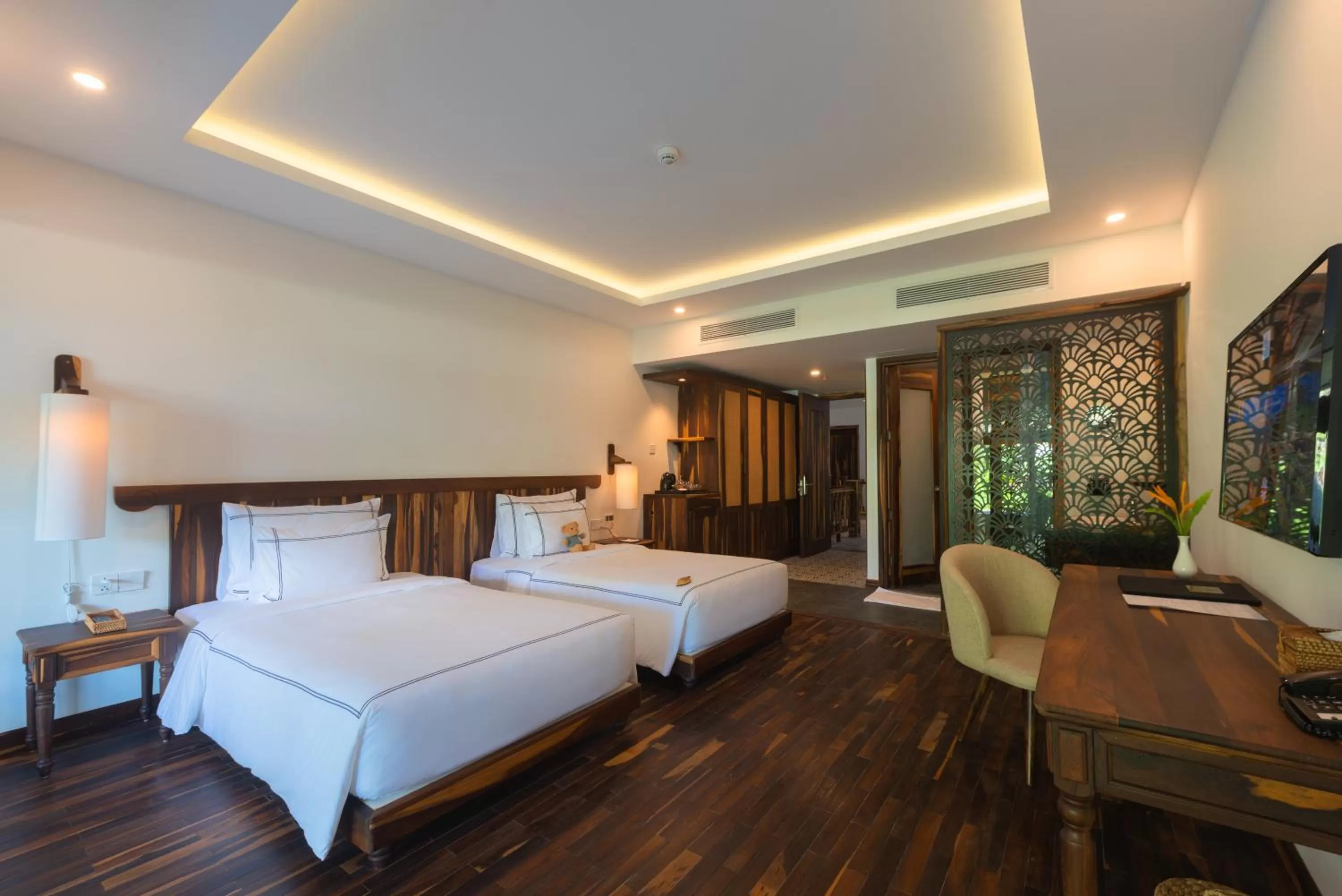 Bedroom, Bed in Alibu Resort Nha Trang