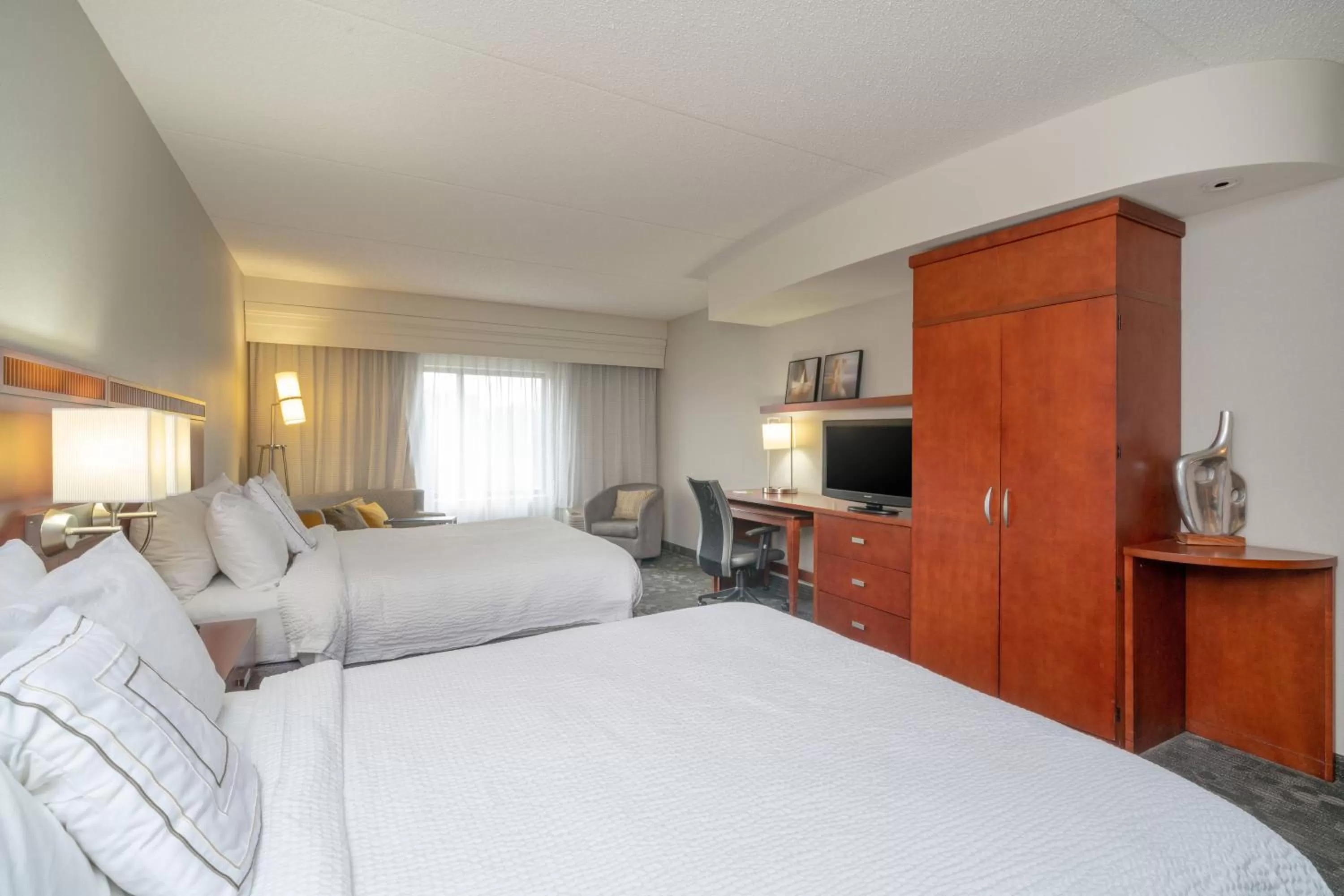 Bed in Courtyard by Marriott Salisbury