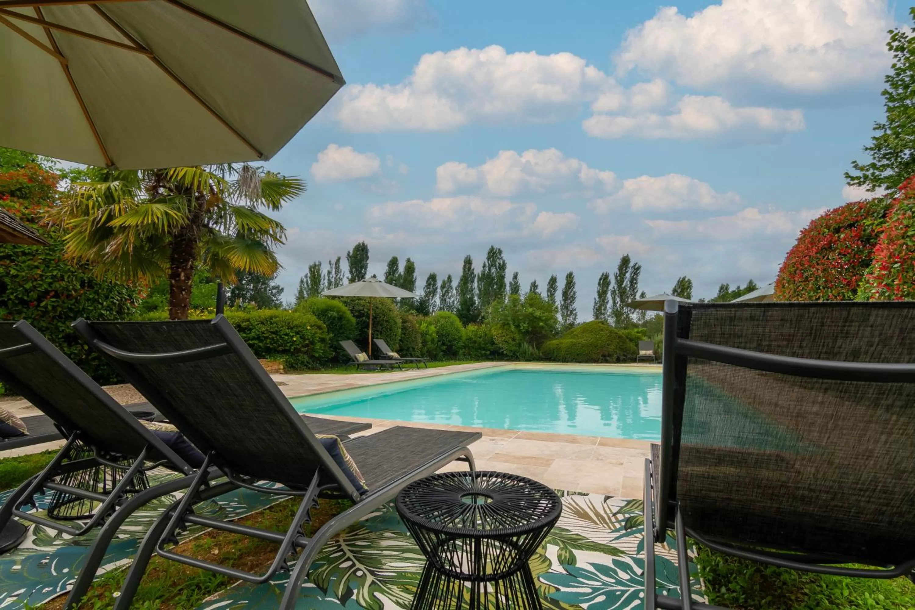 Swimming pool in Le Clos Vallis