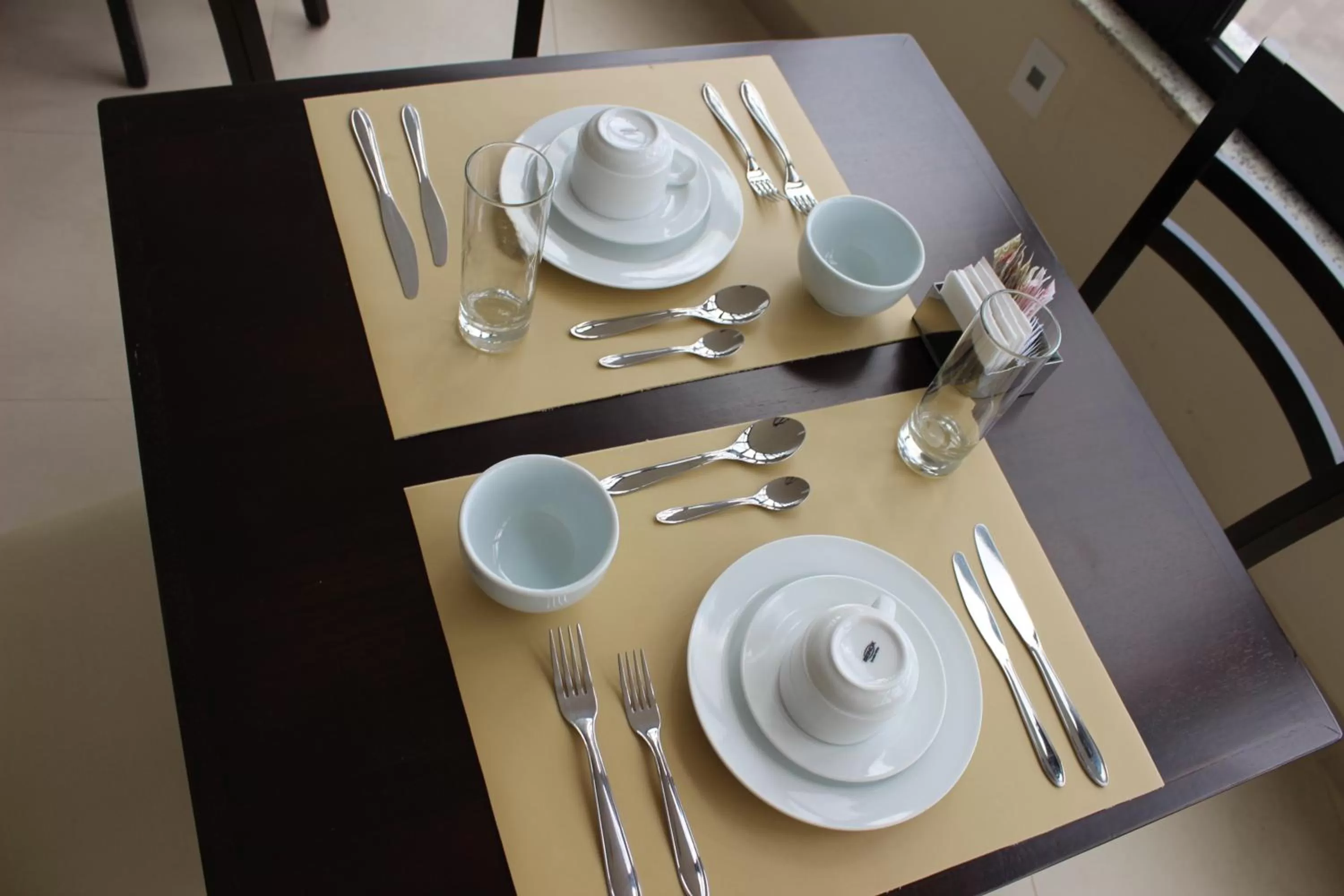 Restaurant/places to eat in Minas Platinum Hotel & Convention