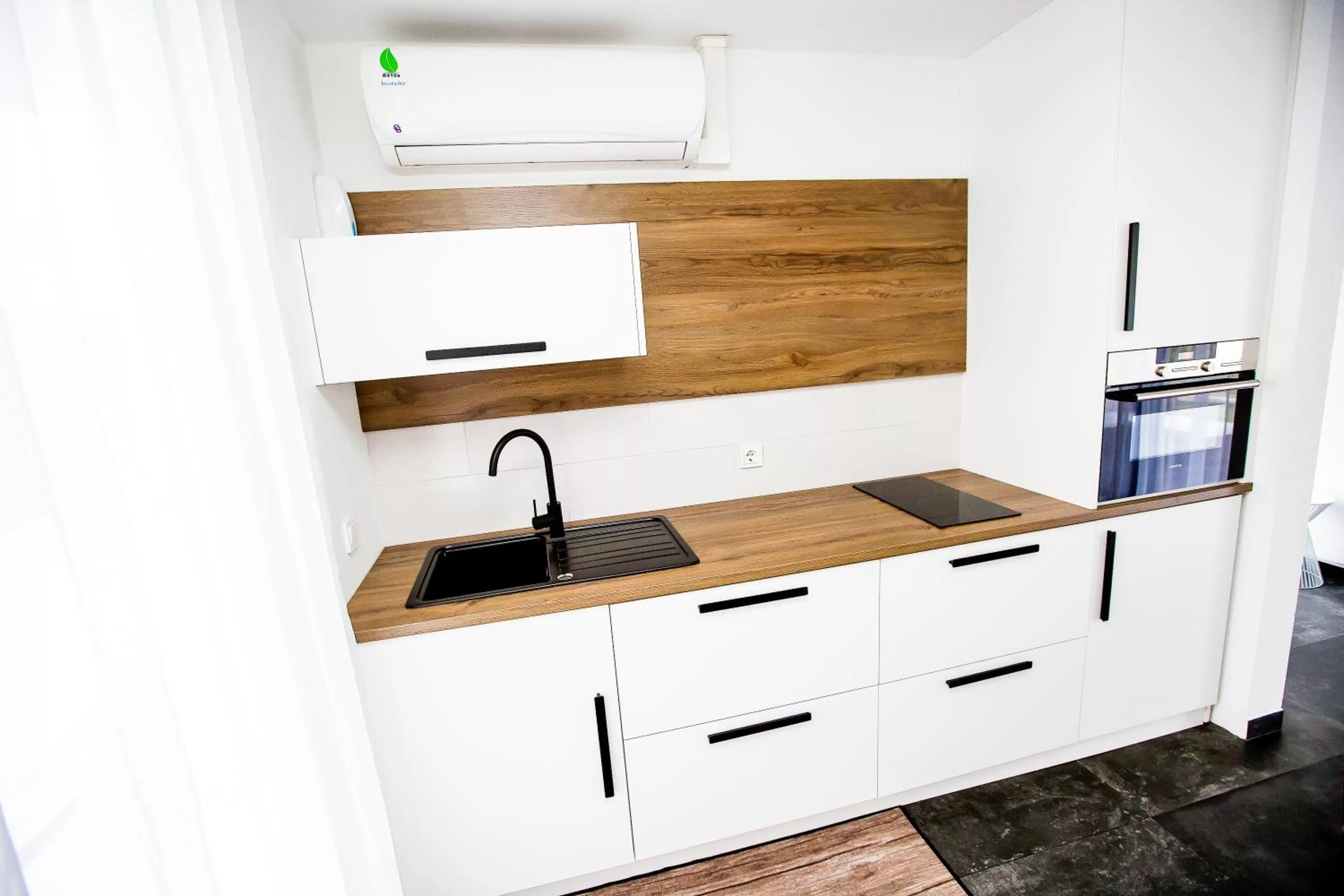 Bronbella Villa Residence