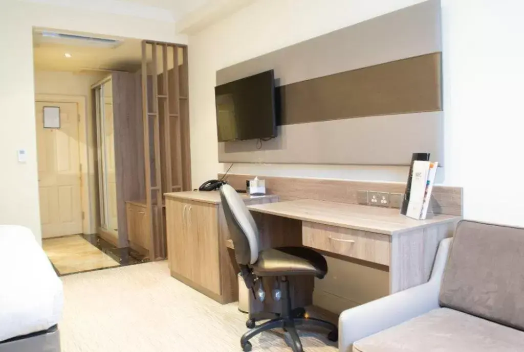 Standard Double or Twin Room in Tong Park Hotel Standard Double or Twin Room in Tong Park Hotel