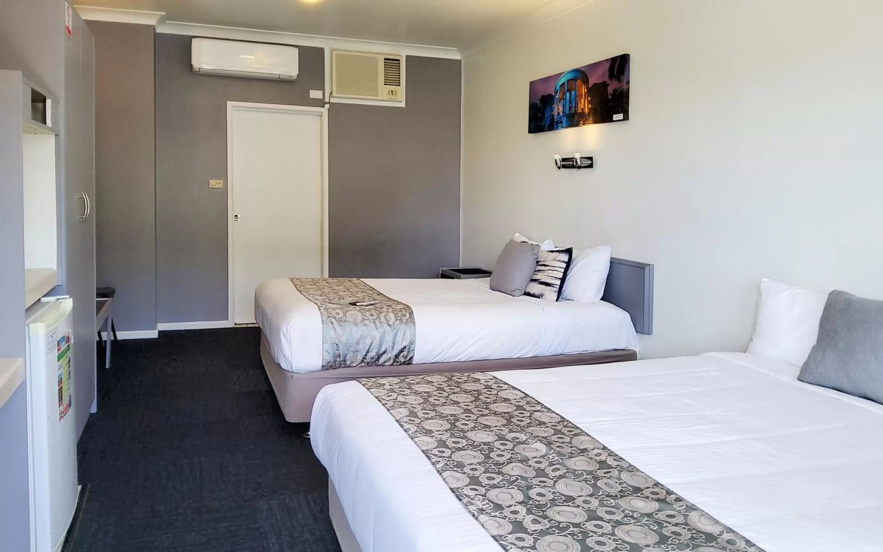 Deluxe Twin Room (Non Pet) in Archer Park Motel Deluxe Twin Room (Non Pet) in Archer Park Motel