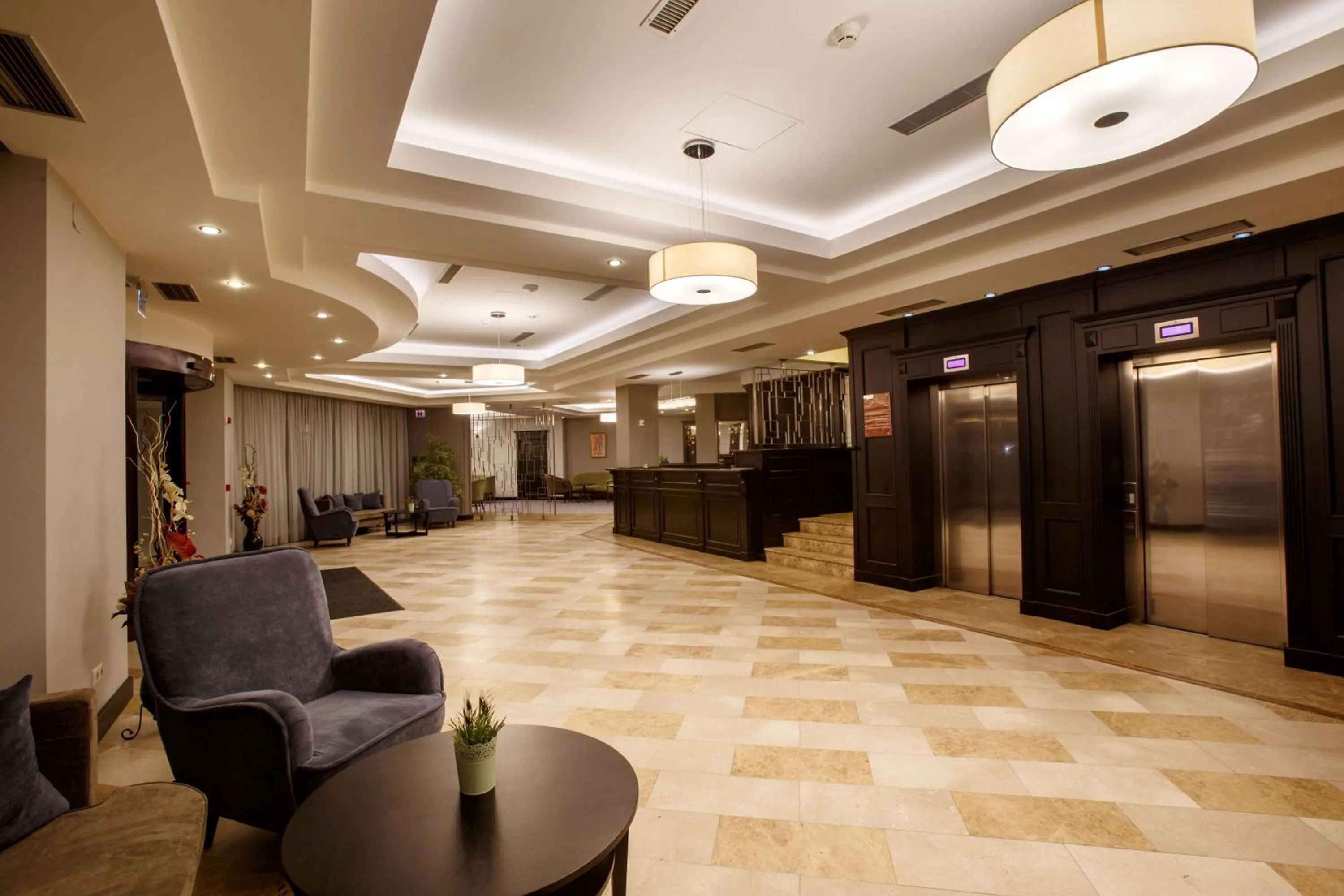 Lobby or reception in DoubleTree by Hilton Hotel Sighisoara - Cavaler