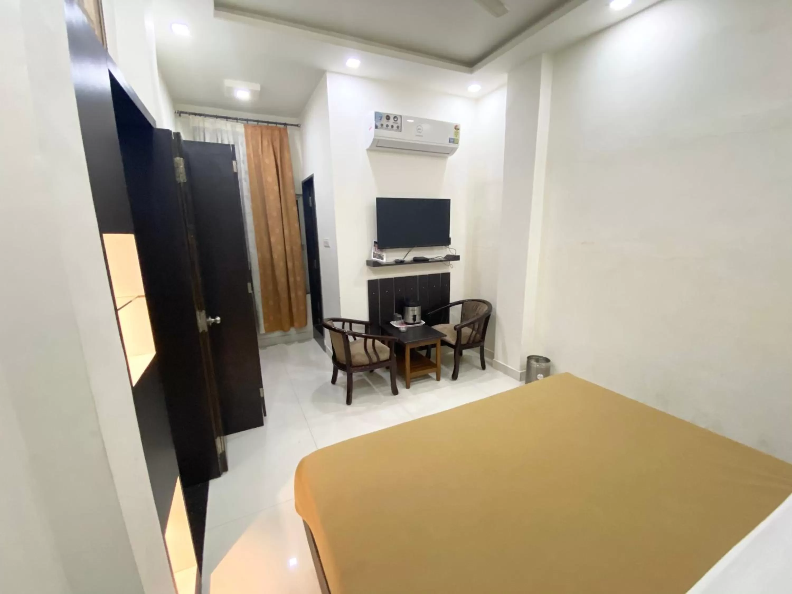 TV and multimedia in Hotel The Galaxy