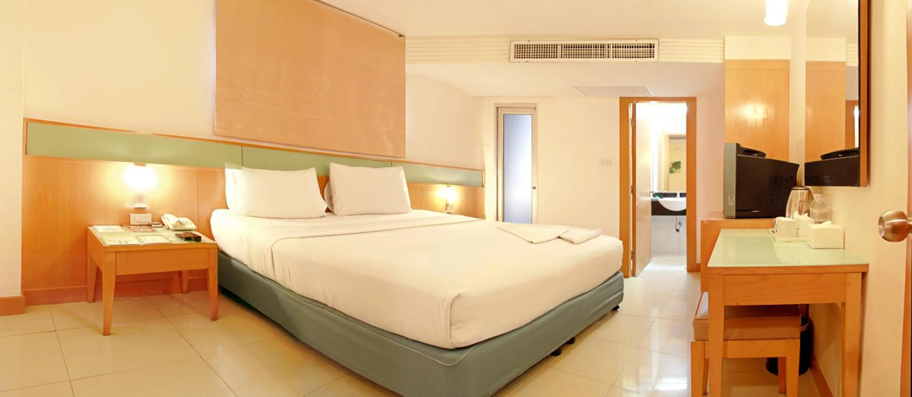 Photo of the whole room, Bed in Ten Stars Hotel