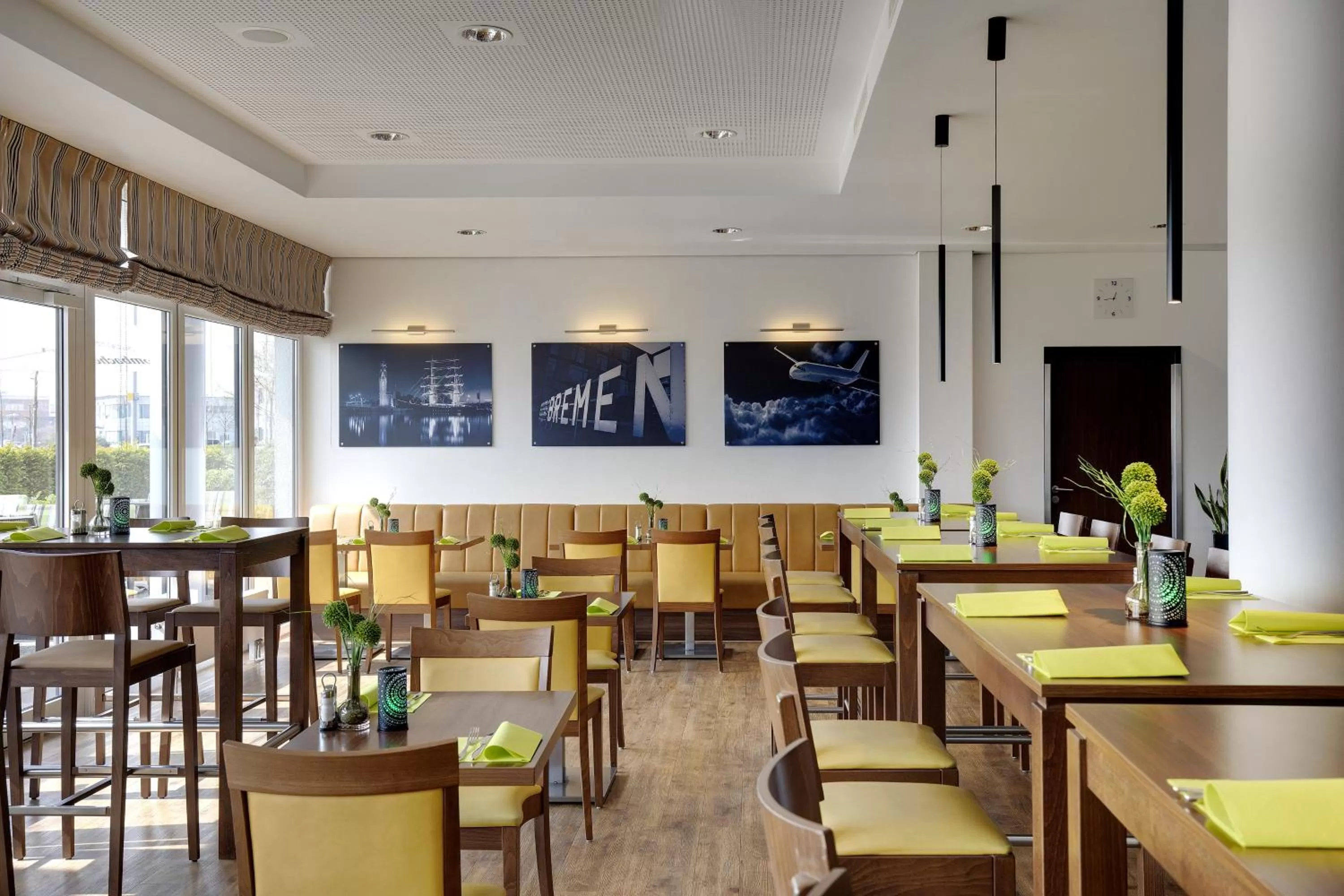 Breakfast in Holiday Inn Express Bremen Airport by IHG