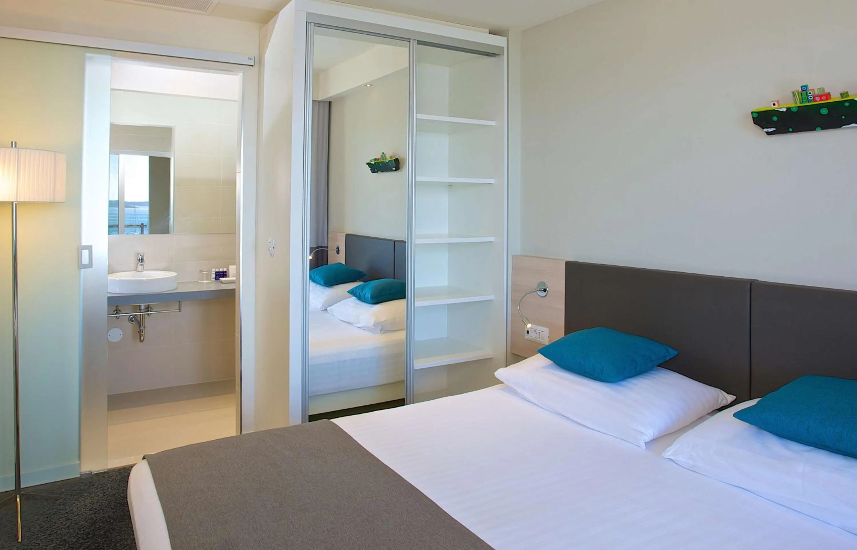 Bedroom, Bed in Park Plaza Belvedere Medulin