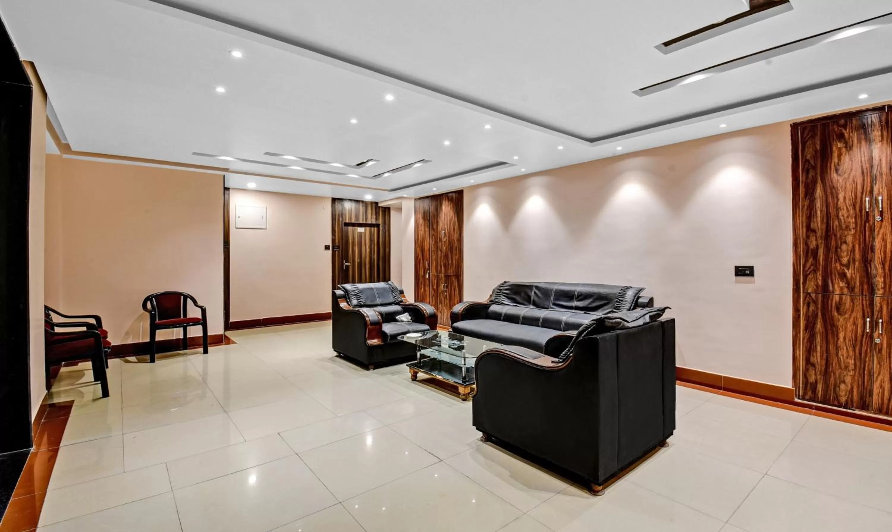 Seating area in Treebo Trend The Pearl Bliss