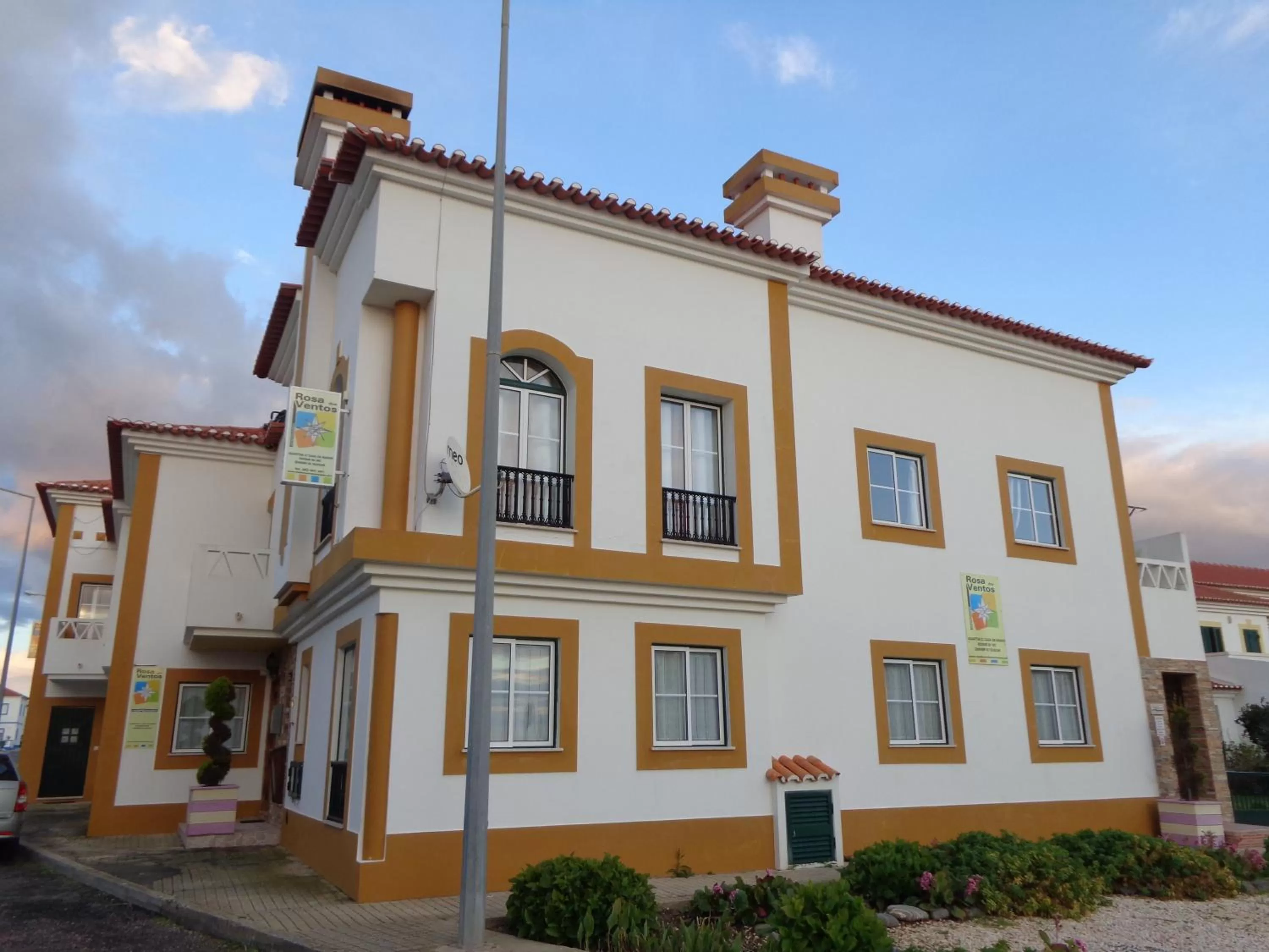 Facade/entrance in Rosa dos Ventos