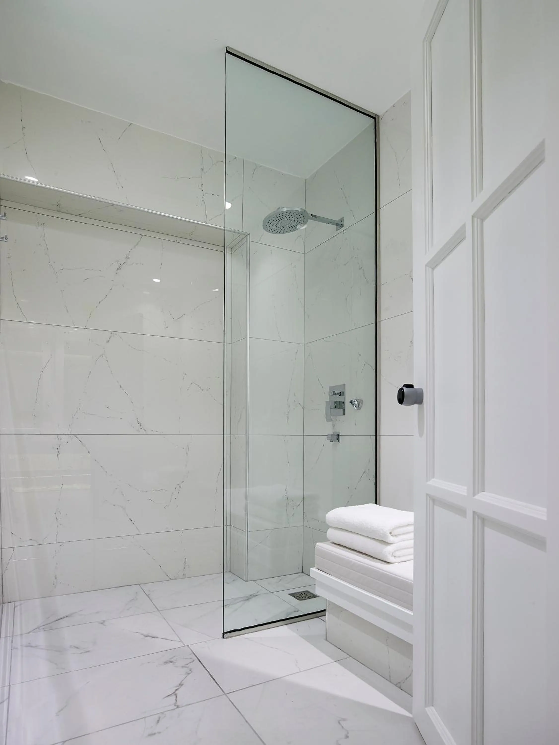 Area and facilities in Dimitra Beach Hotel & Suites