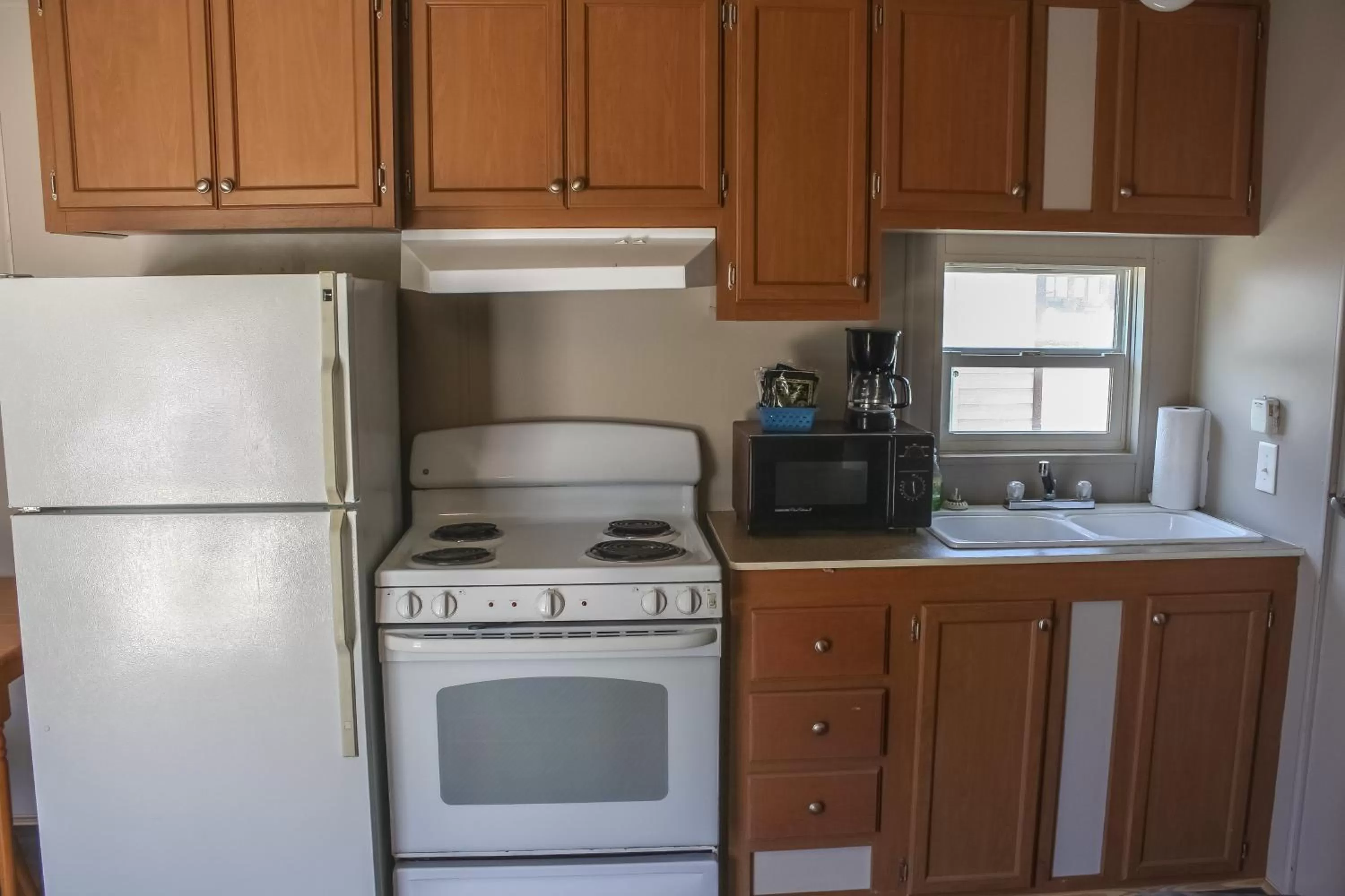 Kitchen or kitchenette in Rayburn Inn