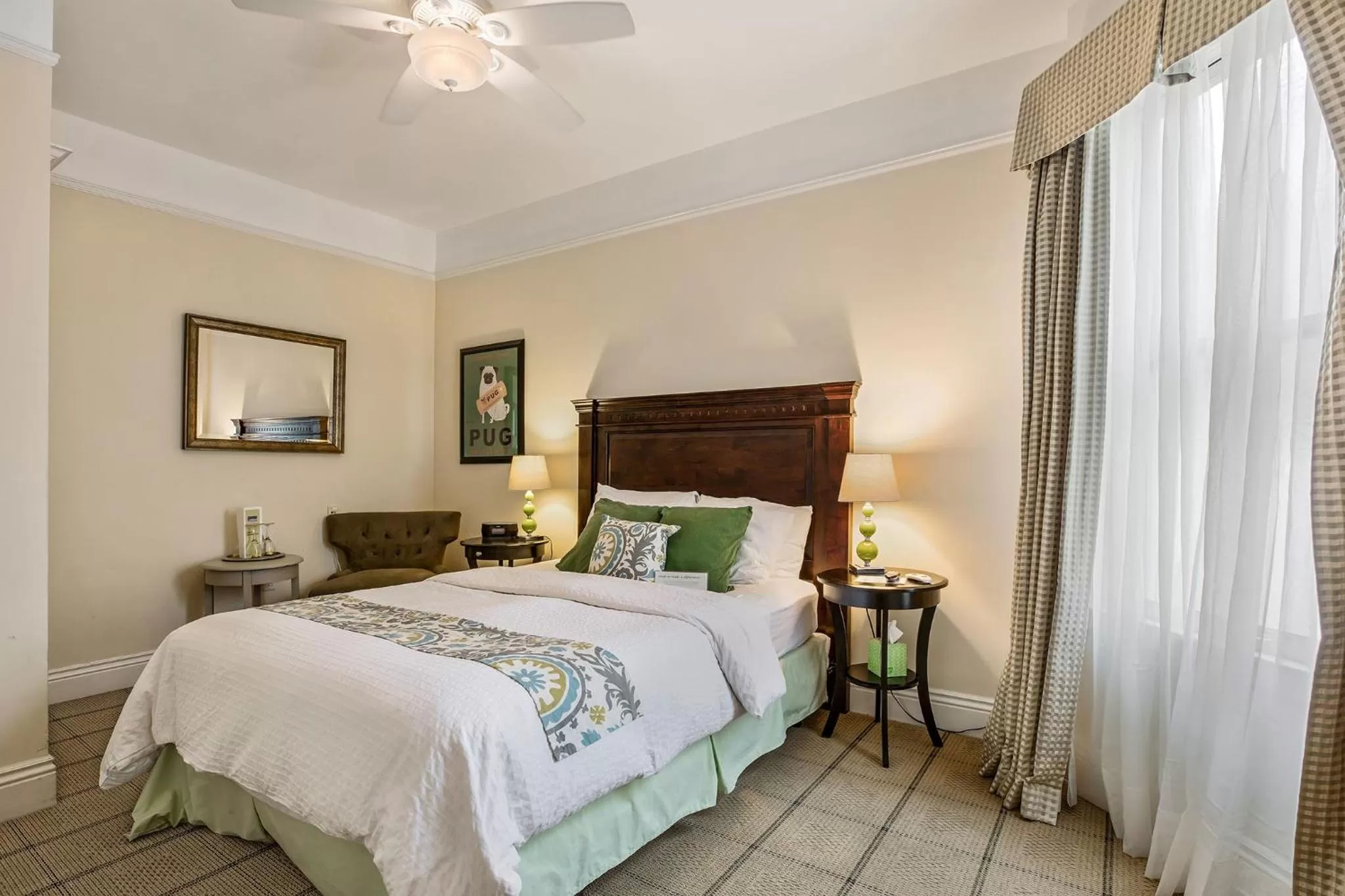 Photo of the whole room, Bed in Parker Guest House