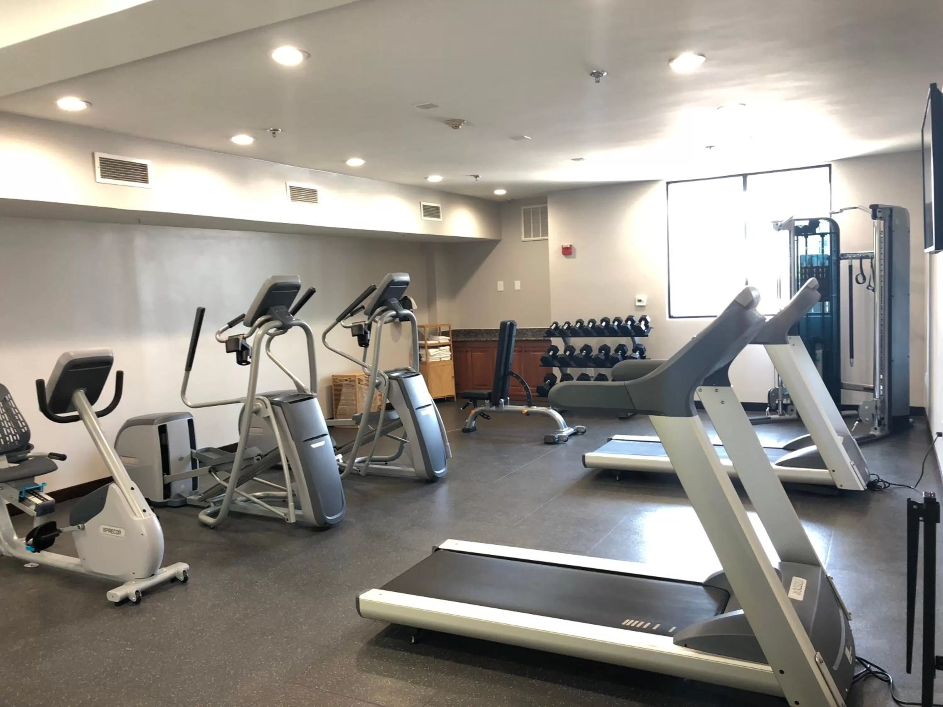 Fitness centre/facilities in Country Inn & Suites by Radisson, San Jose International Airport, CA