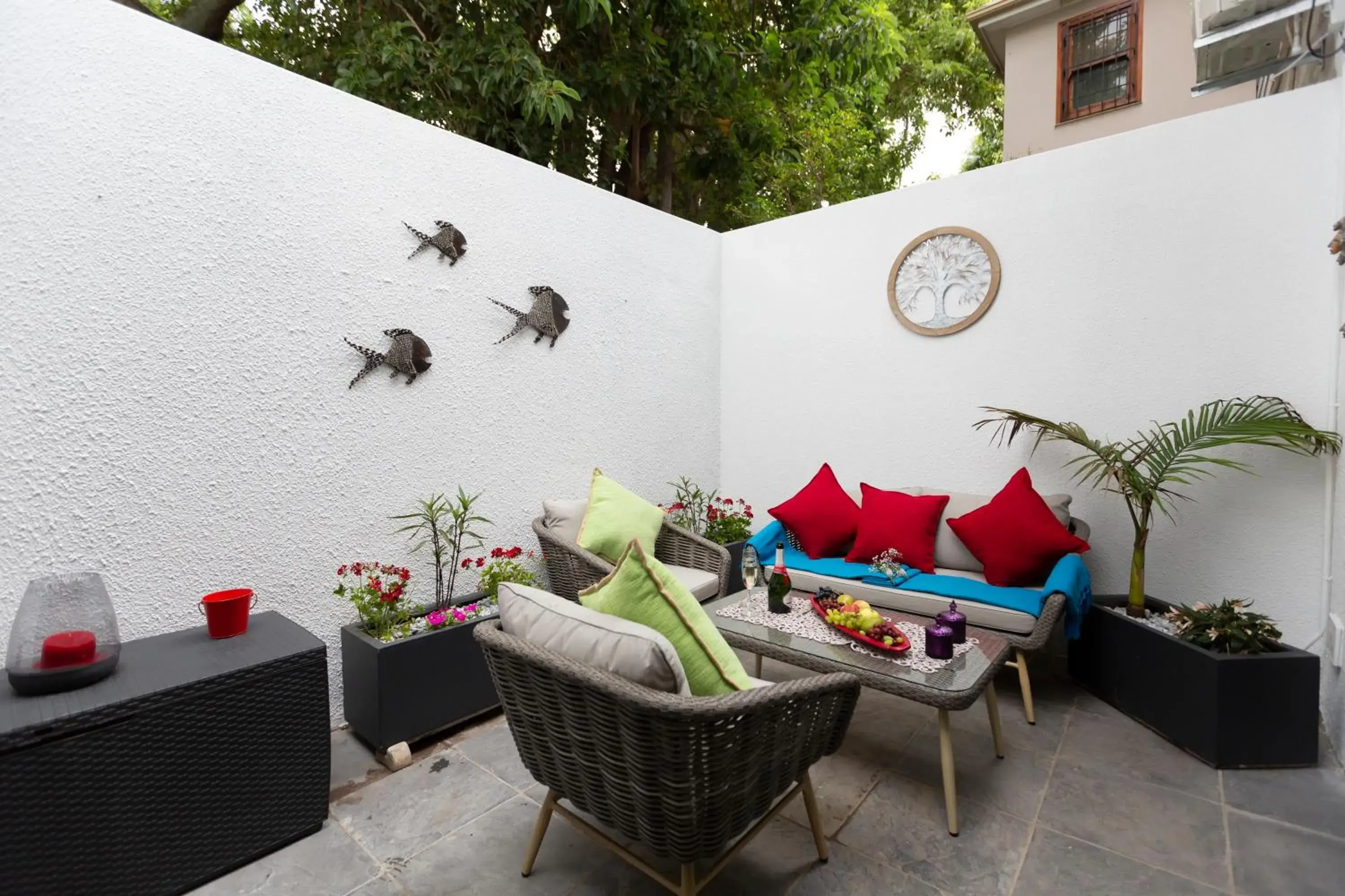 Family Suite with Balcony - single occupancy in Point B Guest House -Sustainable Solar Energy Family Suite with Balcony - single occupancy in Point B Guest House -Sustainable Solar Energy