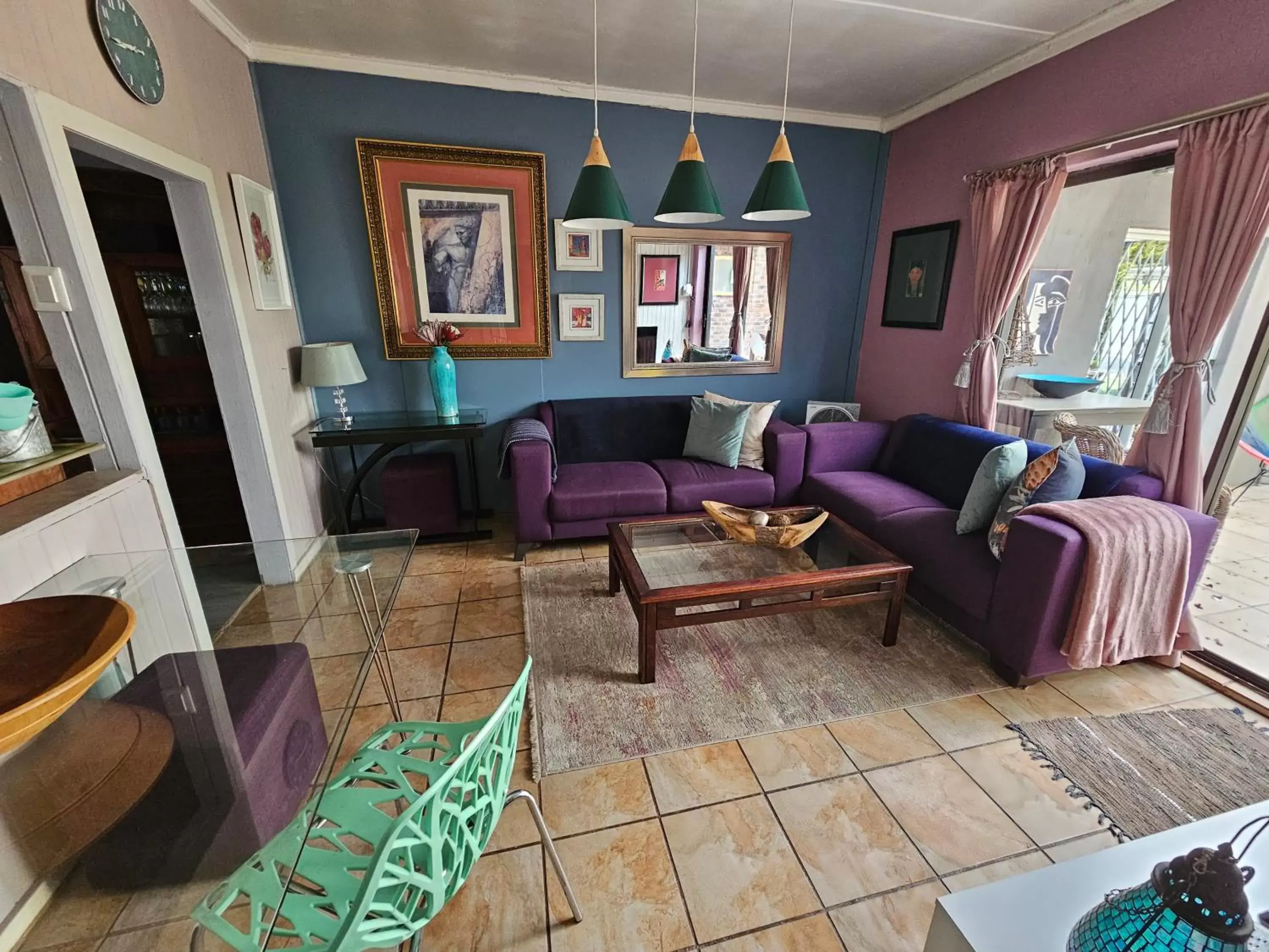 Superior Family Room - single occupancy in 51on Church Superior Family Room - single occupancy in 51on Church