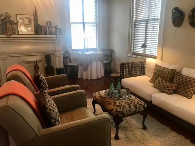 Seating Area in Elmwood 1820 Bed & Breakfast Inn