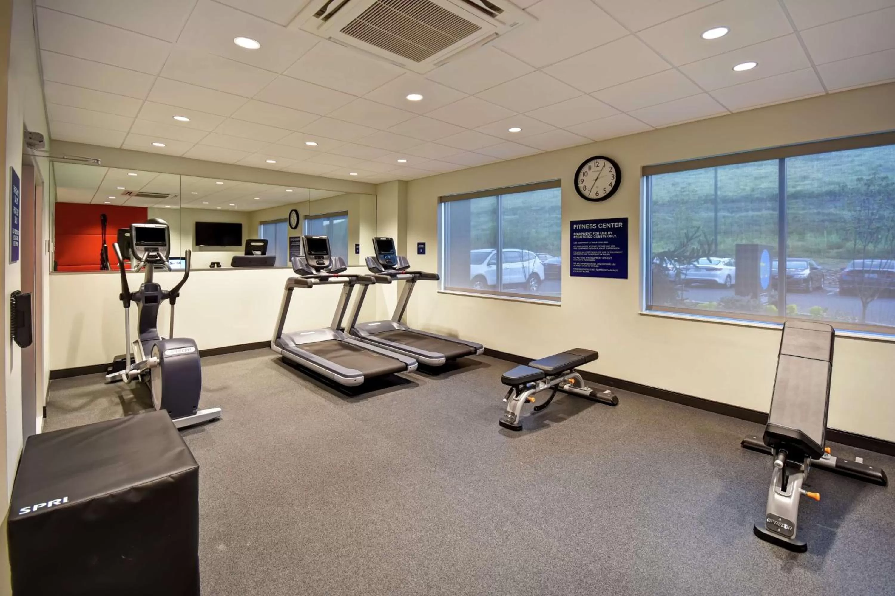Fitness centre/facilities in Tru By Hilton Pigeon Forge