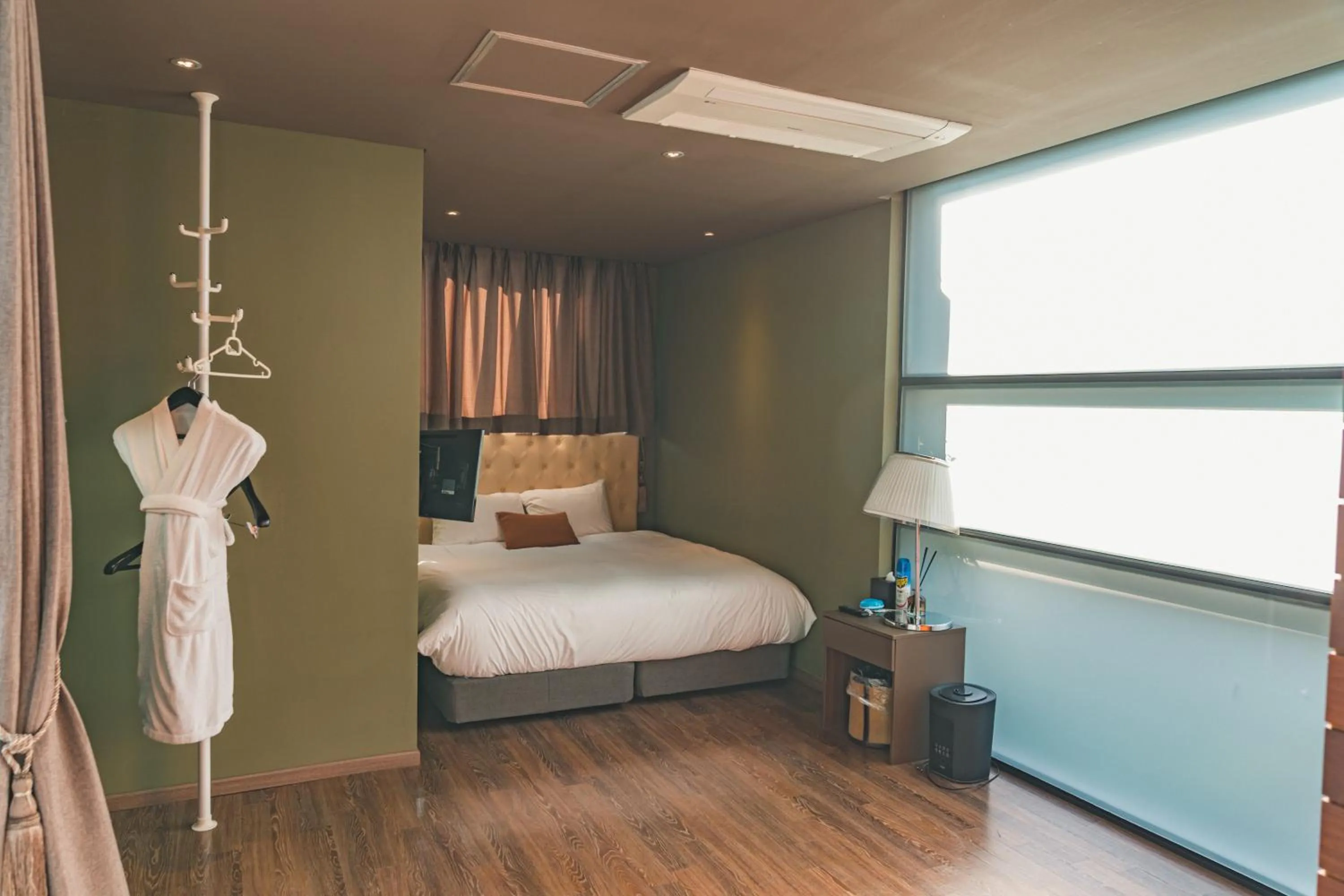 Bed in Jeju Hotel Scarboro