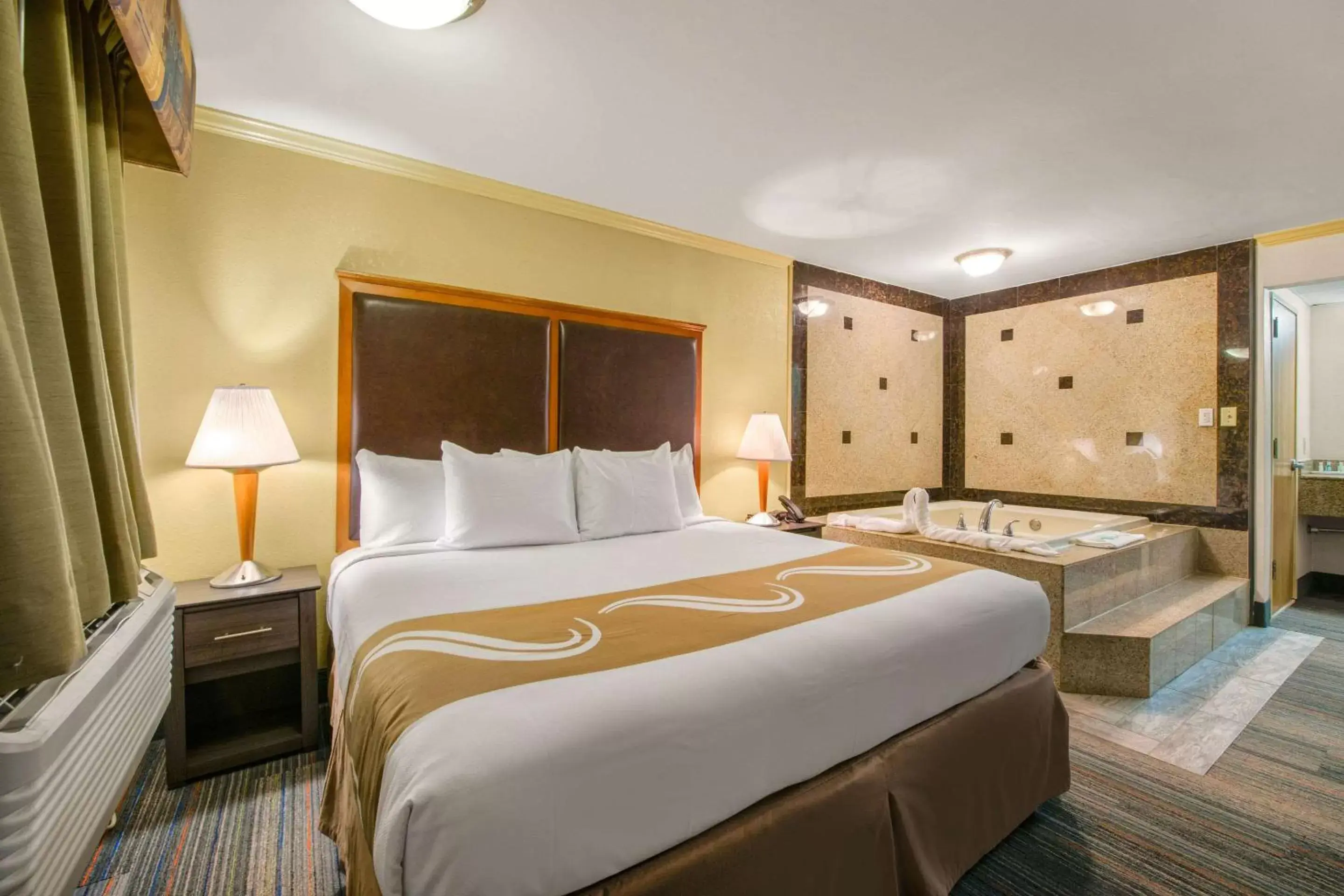 King Suite - Non-Smoking in Hibiscus Inn & Suites King Suite - Non-Smoking in Hibiscus Inn & Suites