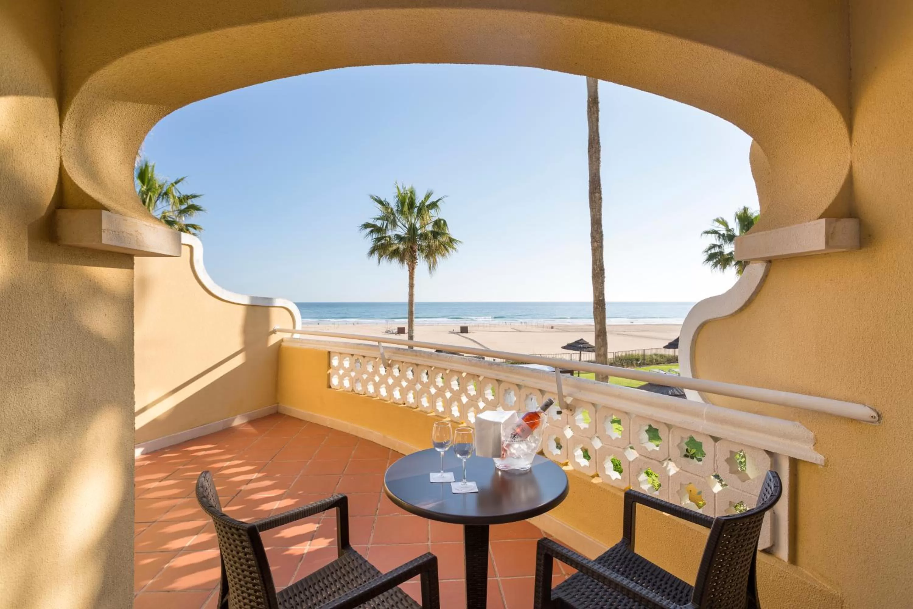 Balcony/Terrace in AP Oriental Beach - Adults Friendly