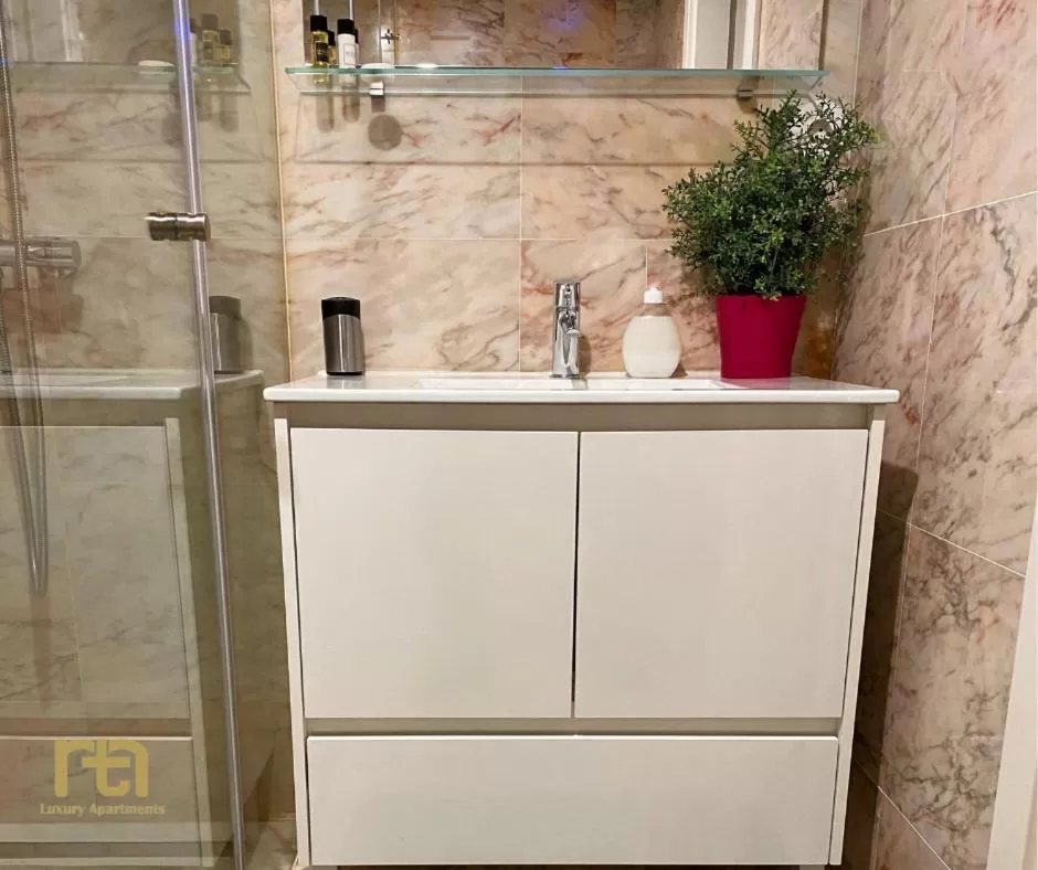 Bathroom in TM Luxury Apartments Lisbon