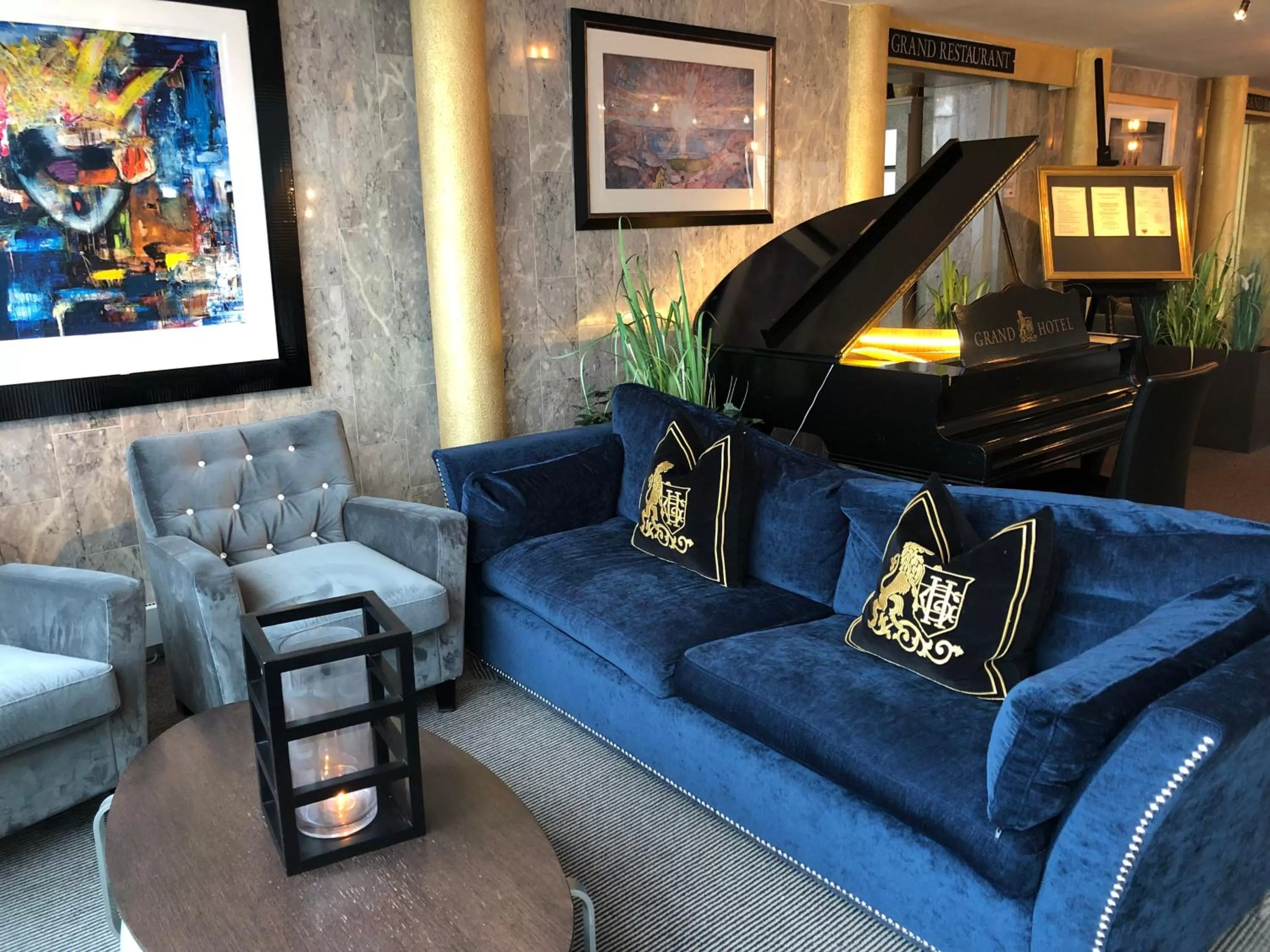 Communal lounge/ TV room in Grand Hotel Åsgårdstrand - Unike Hoteller