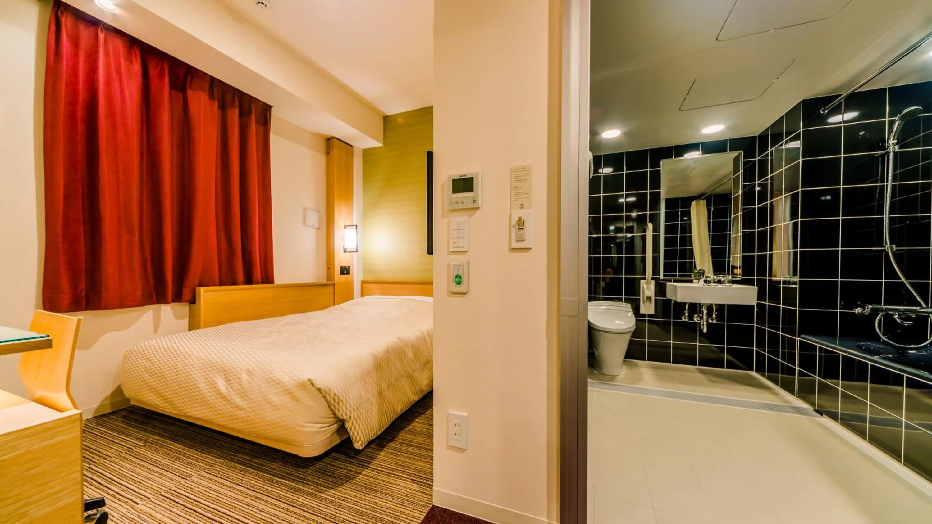 Photo of the whole room, Bed in Candeo Hotels Fukuoka Tenjin