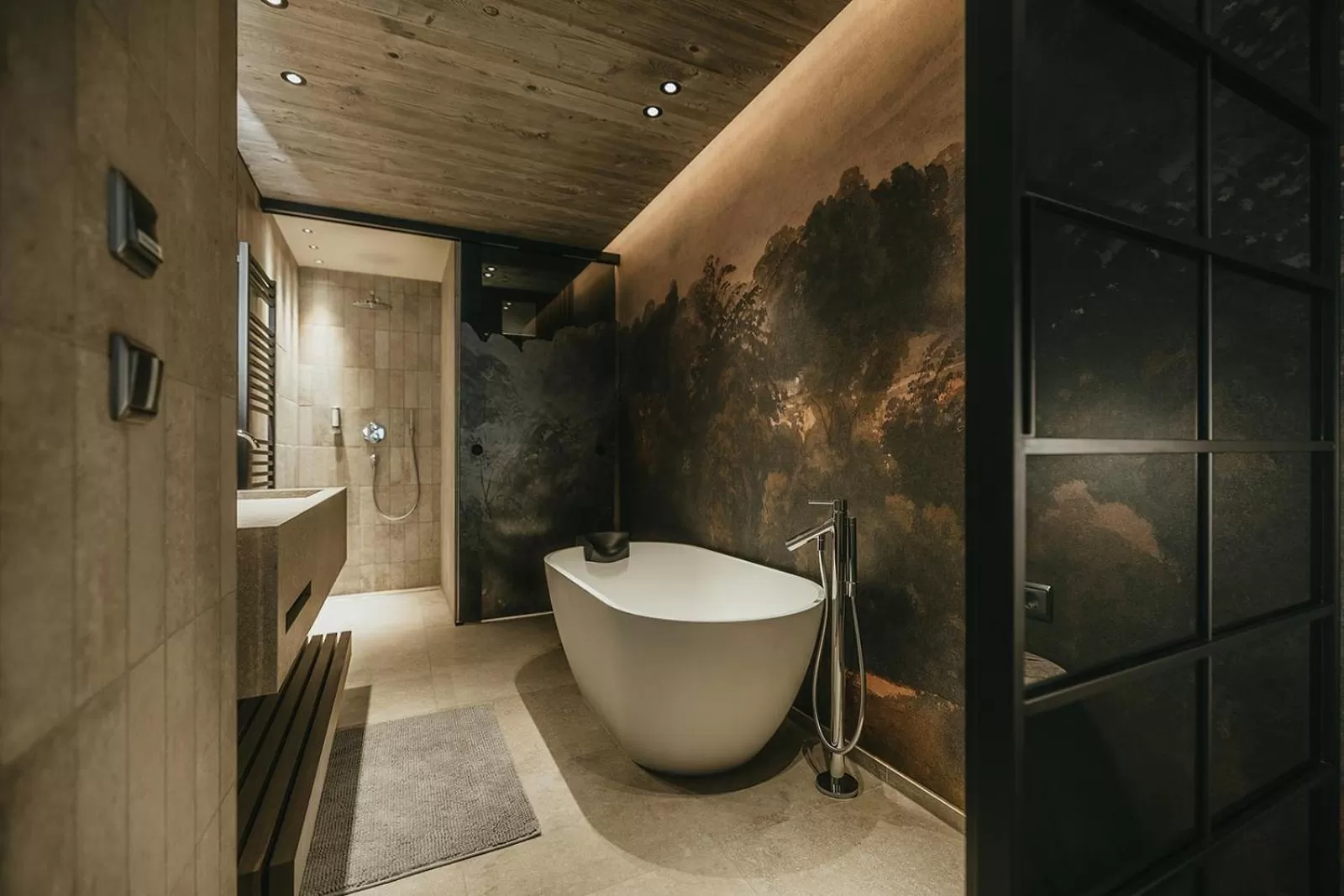 Shower in The Black Eagle Luxury Appartements