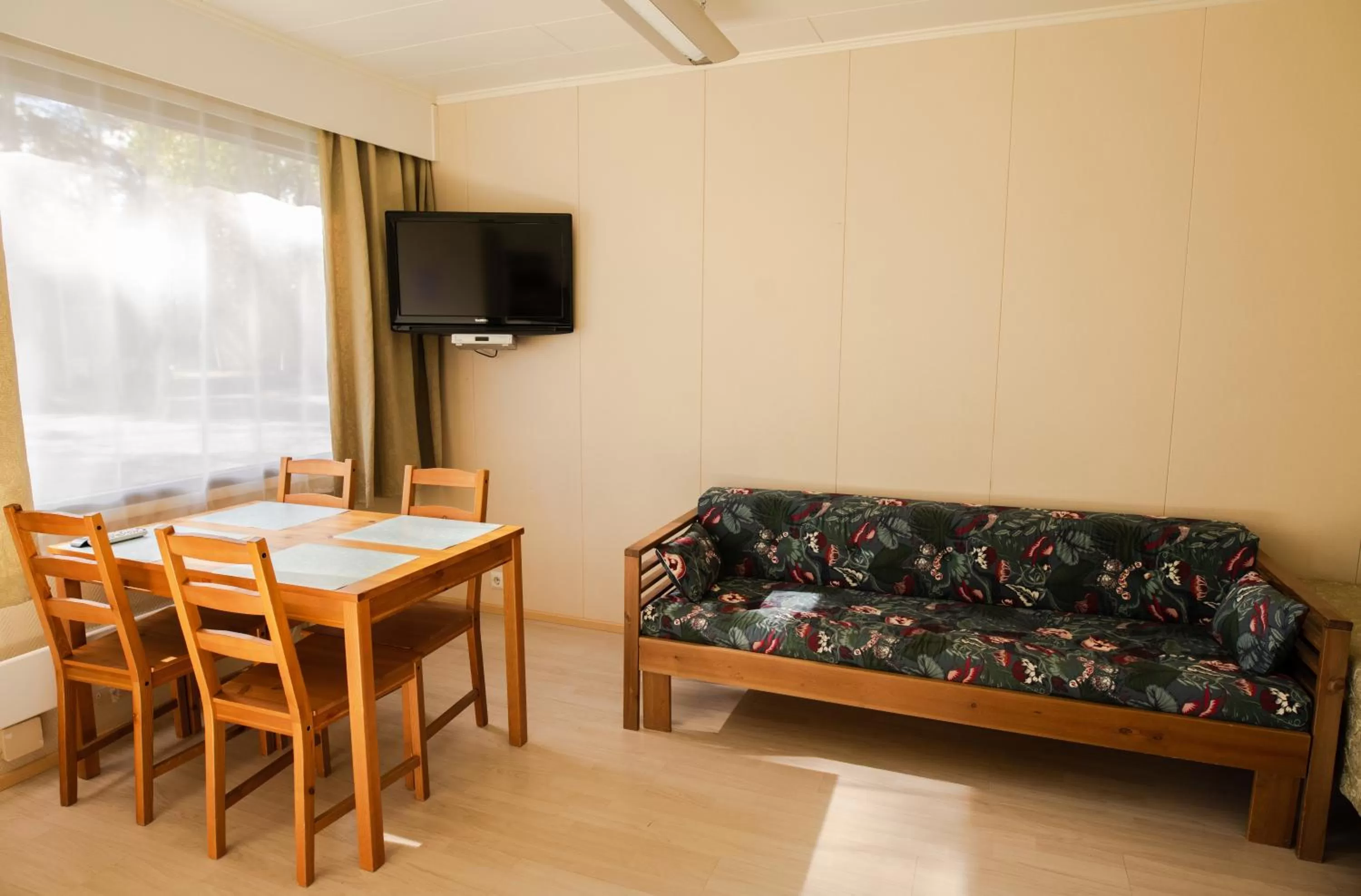 Photo of the whole room in Motelli Rovaniemi