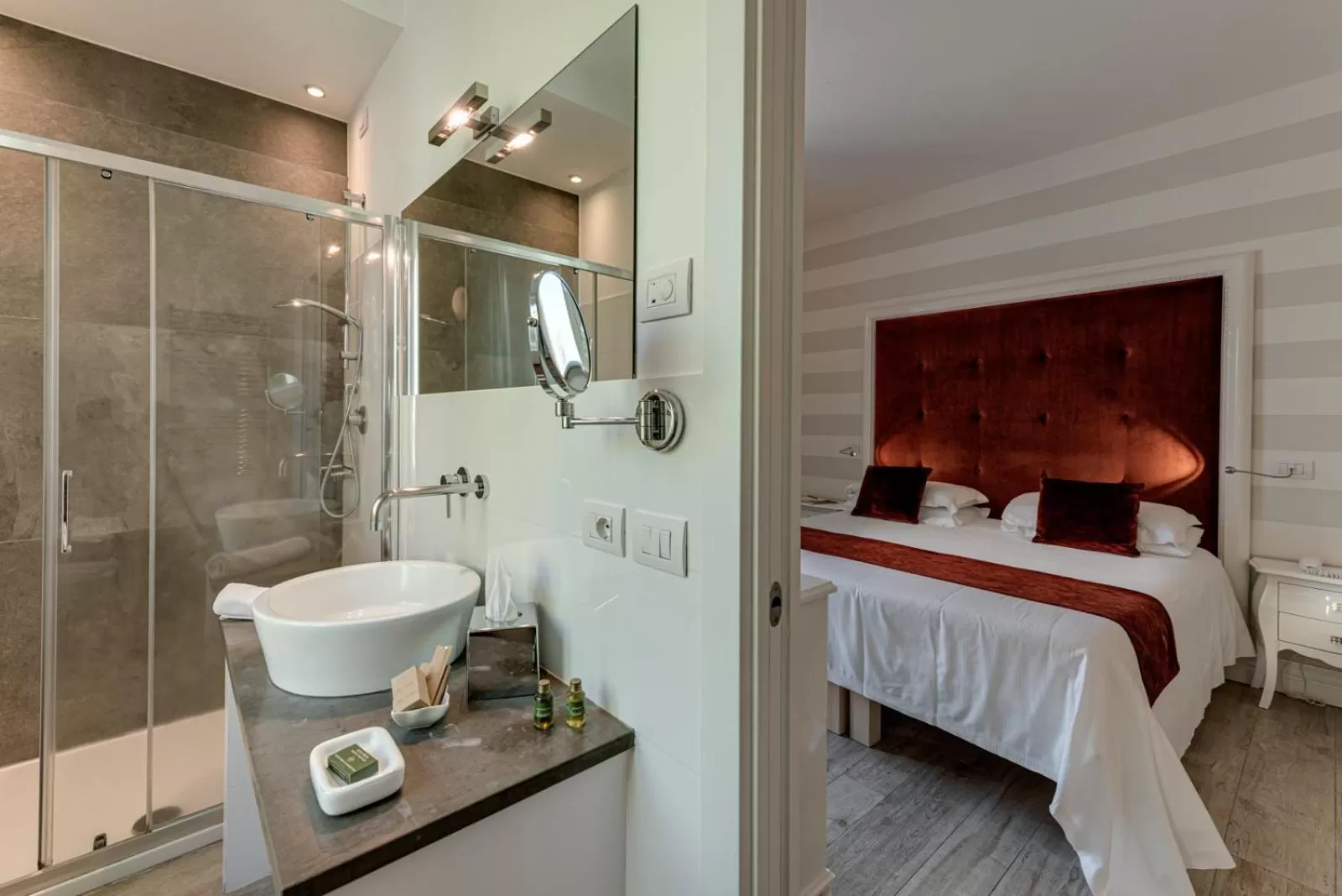 Bedroom, Bed in VILLA LIBERTY Boutique Hotel - Borgo Capitano Collection