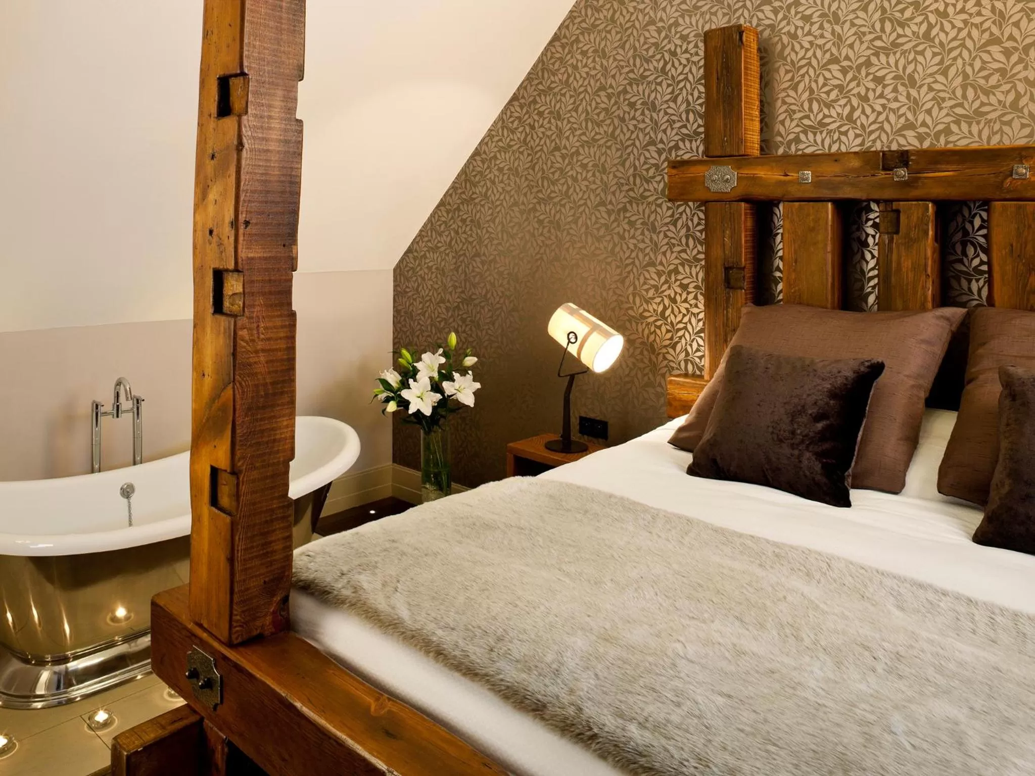 Bathroom, Bed in Aspria Royal La Rasante Hotel & Spa