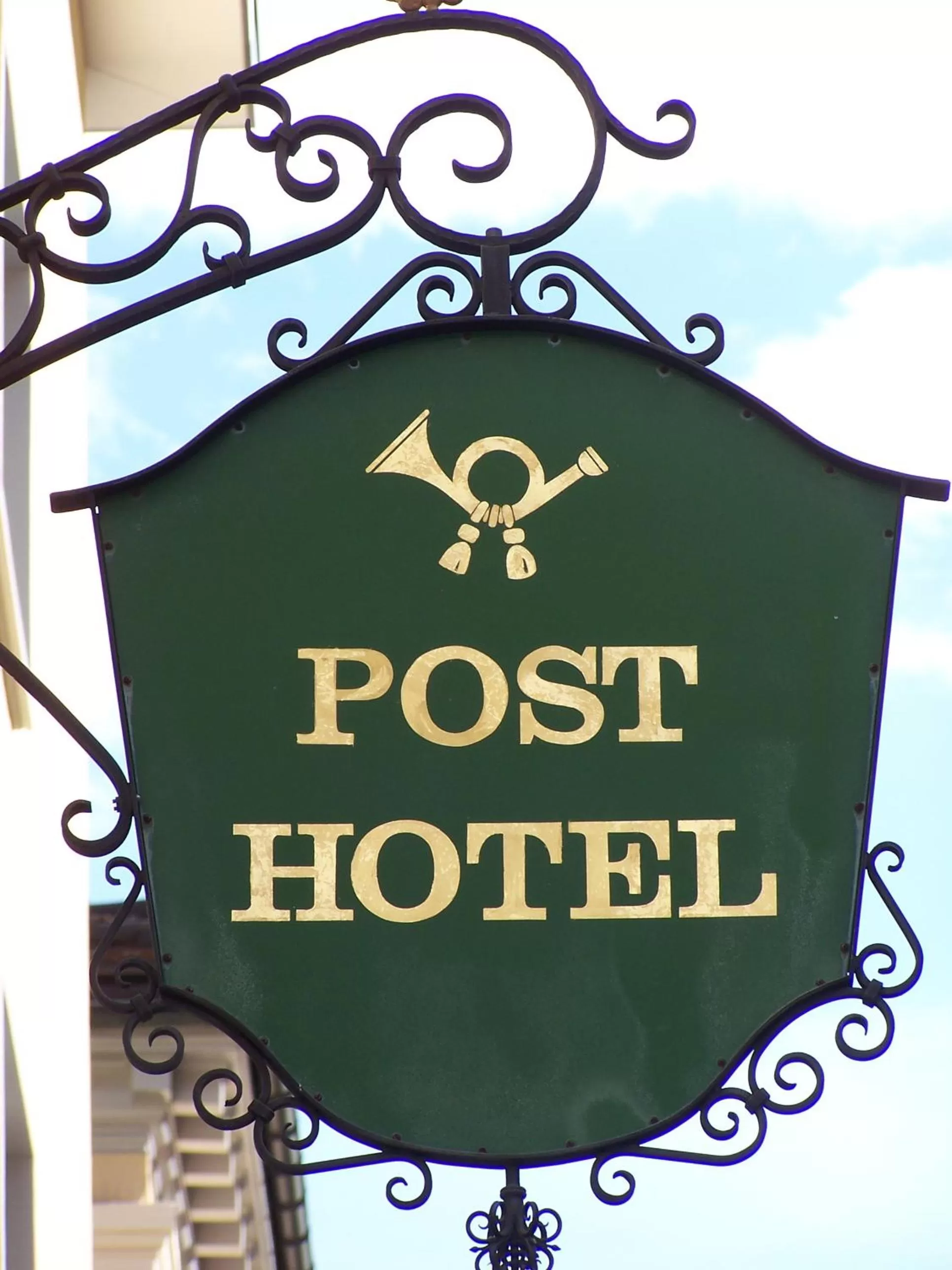 Logo/Certificate/Sign in Central Hotel Post