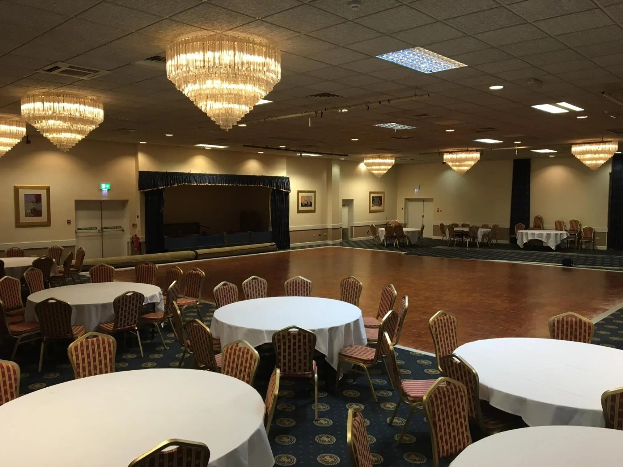 Nightclub / DJ in Carrington House Hotel