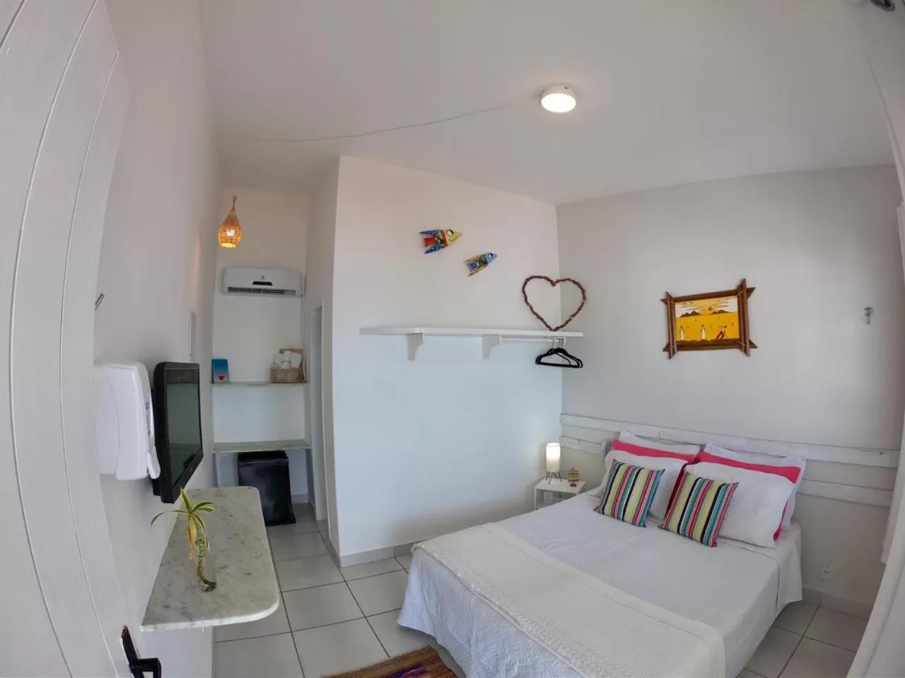 TV and multimedia, Bed in Pousada America do Sol