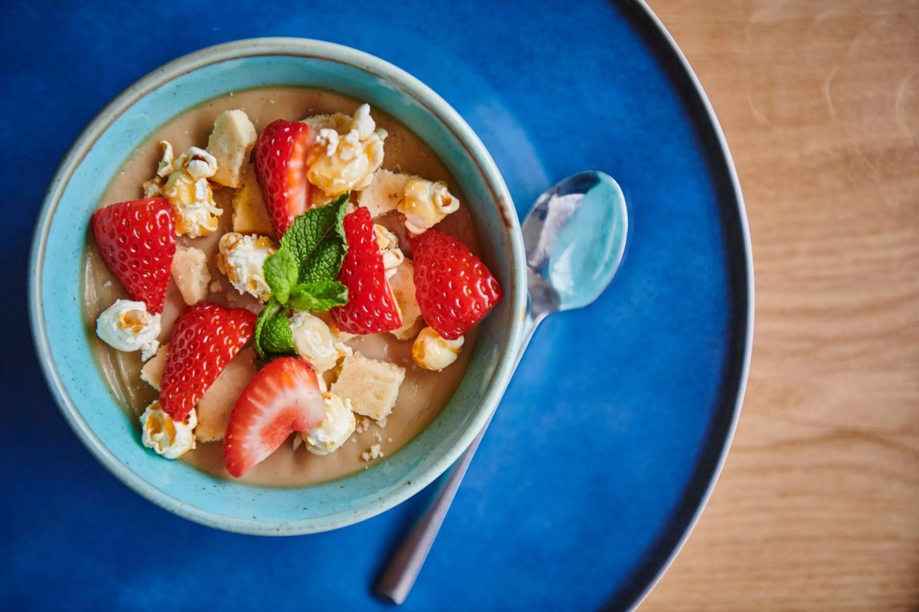 Restaurant/places to eat in Aloft London Excel