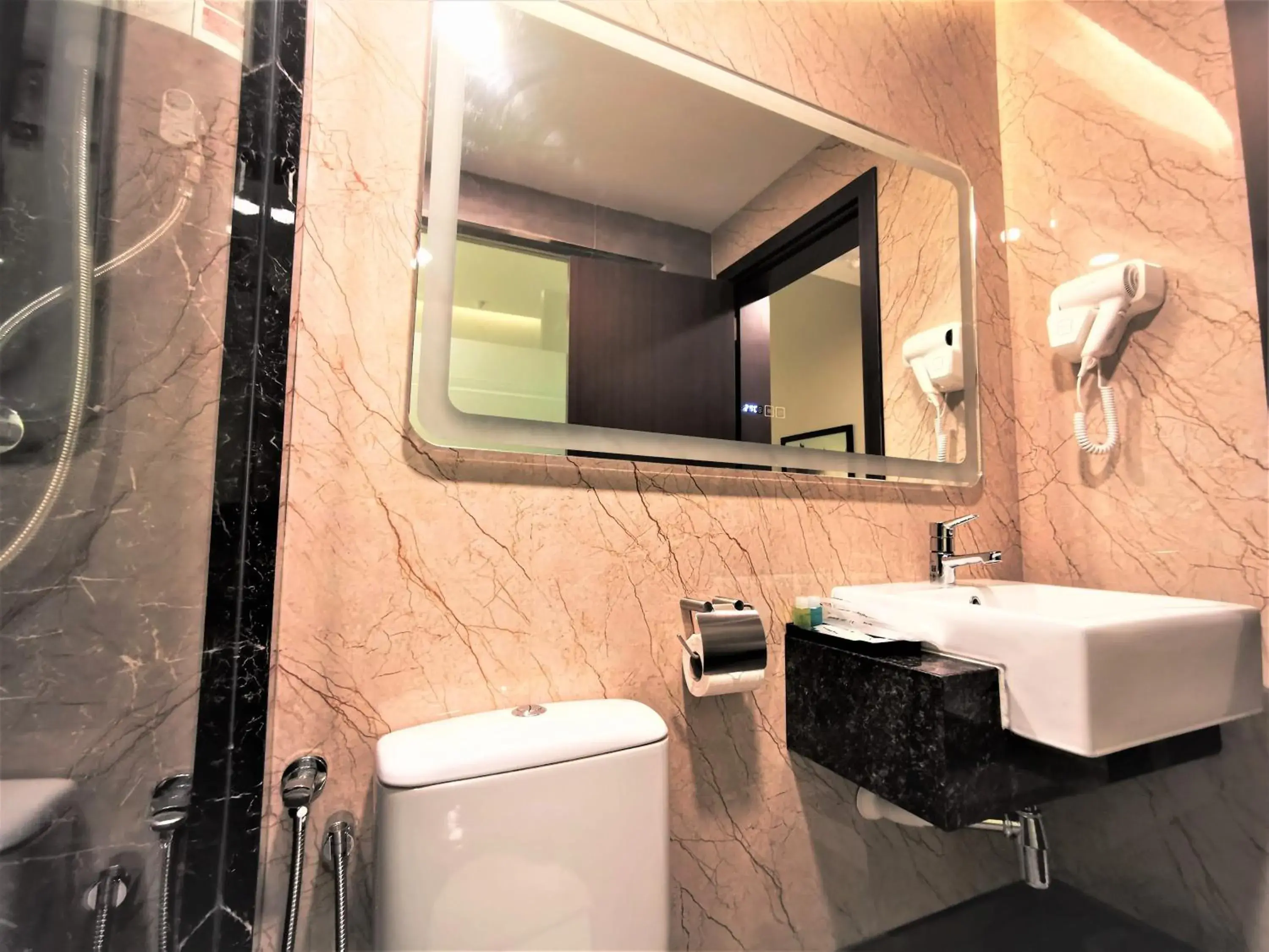 Standard King Room in Prestigo Hotel - Johor Bharu Standard King Room in Prestigo Hotel - Johor Bharu