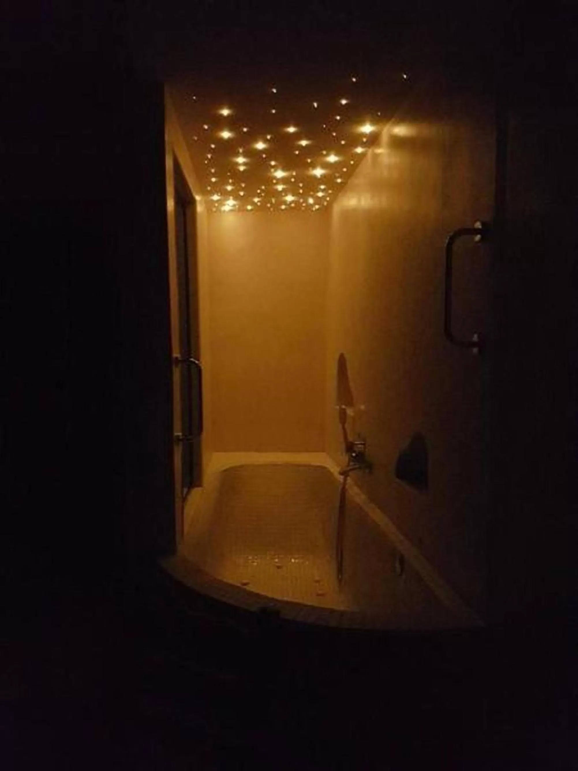 Bathroom in Polis of Naxos