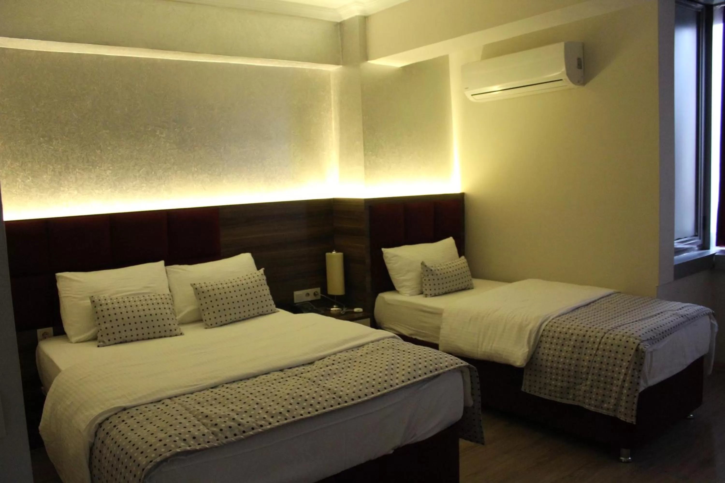 Bed in Laleli Hotel Izmir