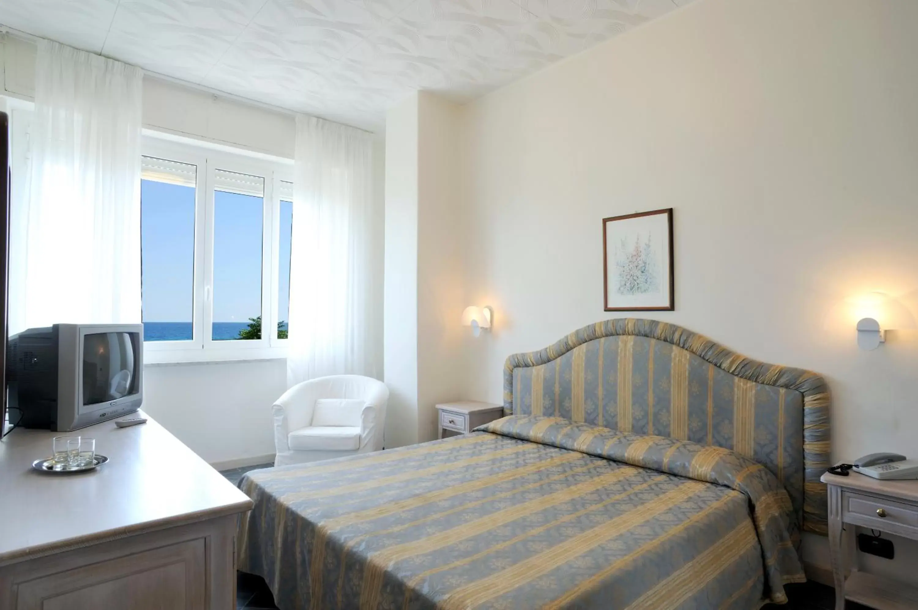 Double or Twin Room in Grand Hotel Mediterranee Double or Twin Room in Grand Hotel Mediterranee