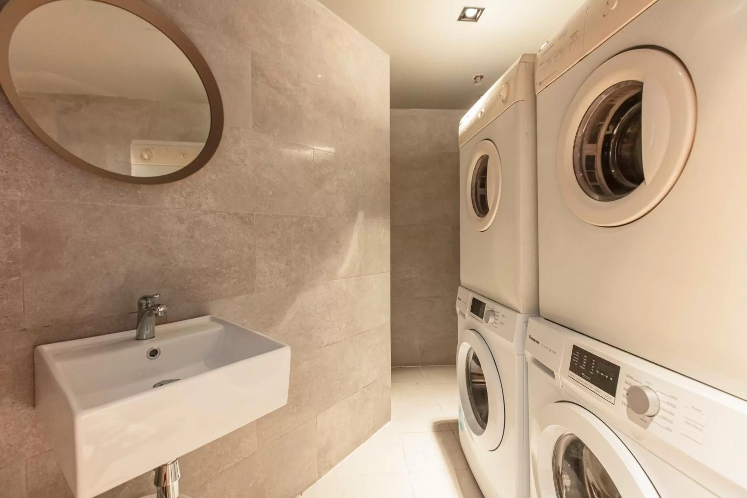 Area and facilities in Hotel Calmo Bugis