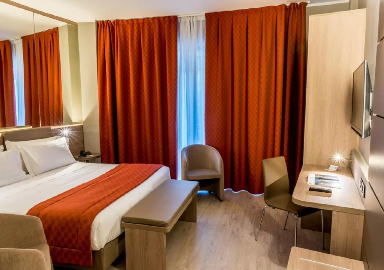 Bed in Cardano Hotel Malpensa