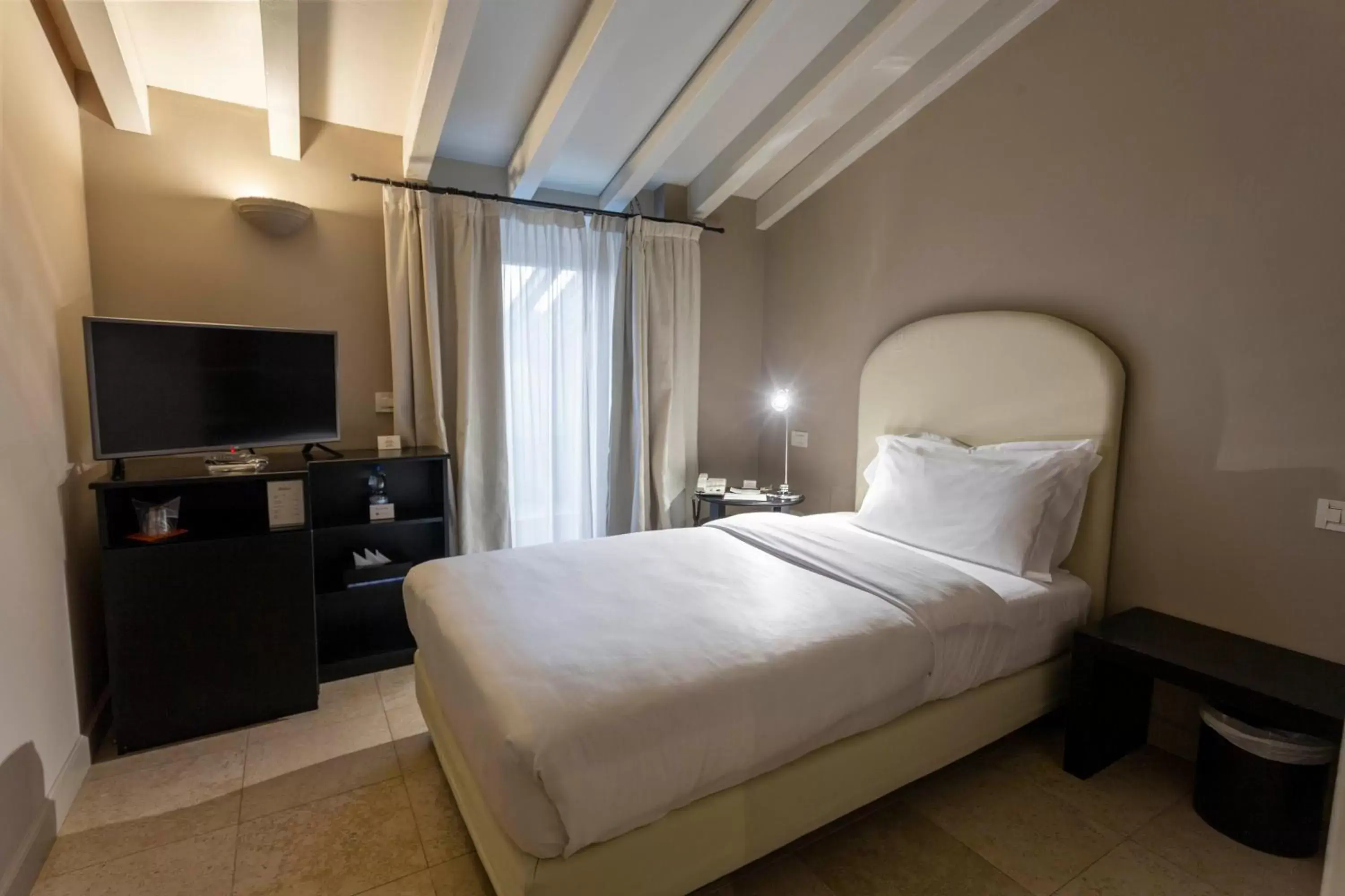 Single Room in Santellone Lifestyle Resort Single Room in Santellone Lifestyle Resort