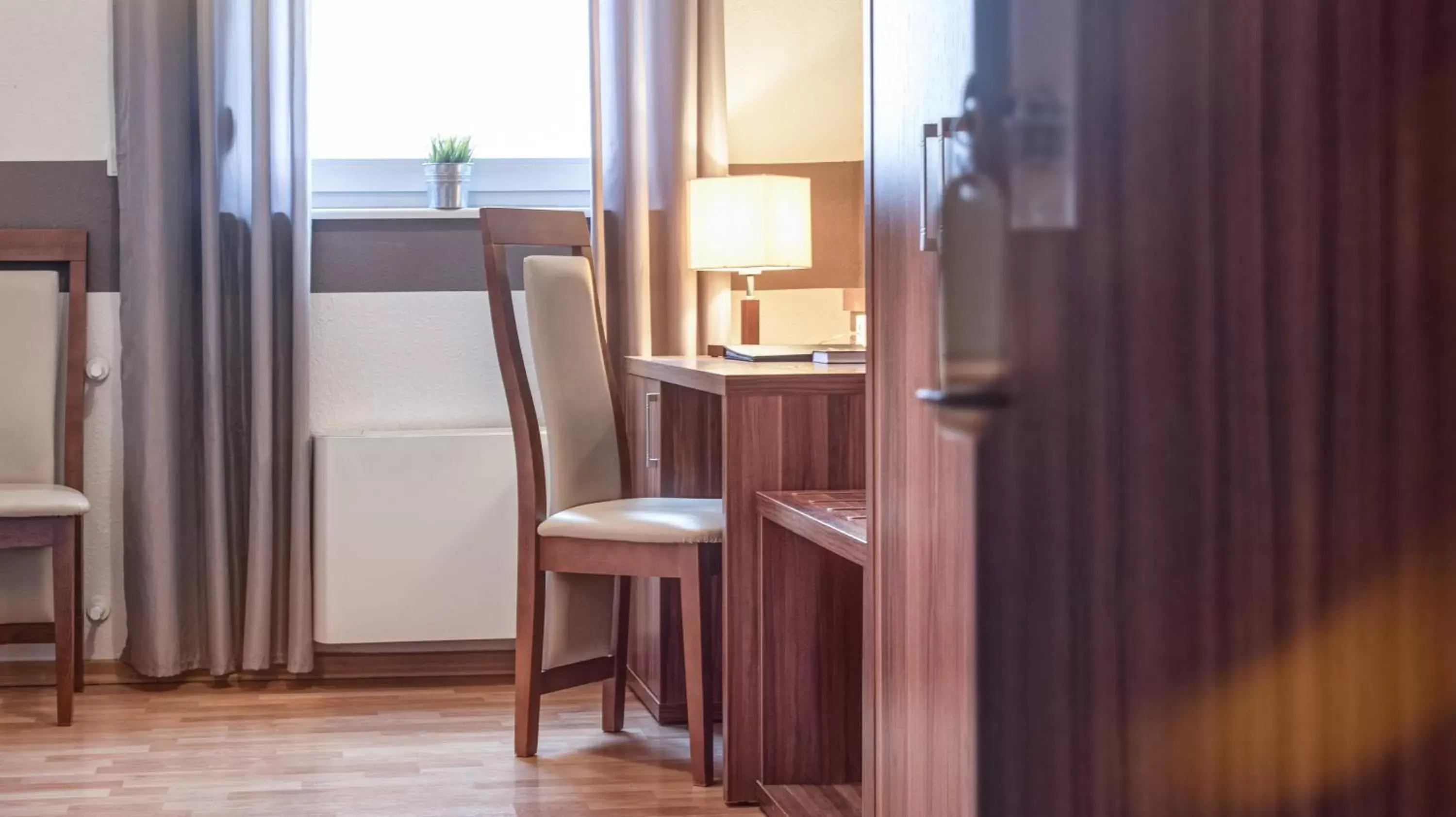 Standard Single Room - single occupancy in Hotel Ehranger Hof Standard Single Room - single occupancy in Hotel Ehranger Hof