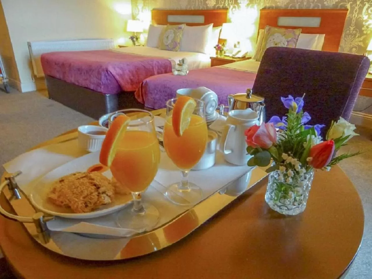 Breakfast, Bed in Raheen Woods Hotel