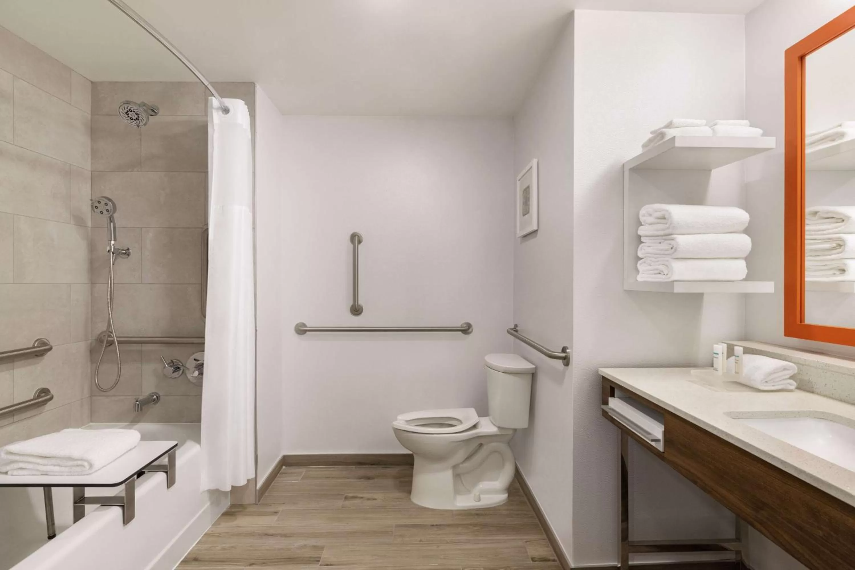 Queen Room with Two Queen Beds - Mobility/Hearing Accessible - Non-Smoking in Hampton Inn Indianapolis Downtown IUPUI