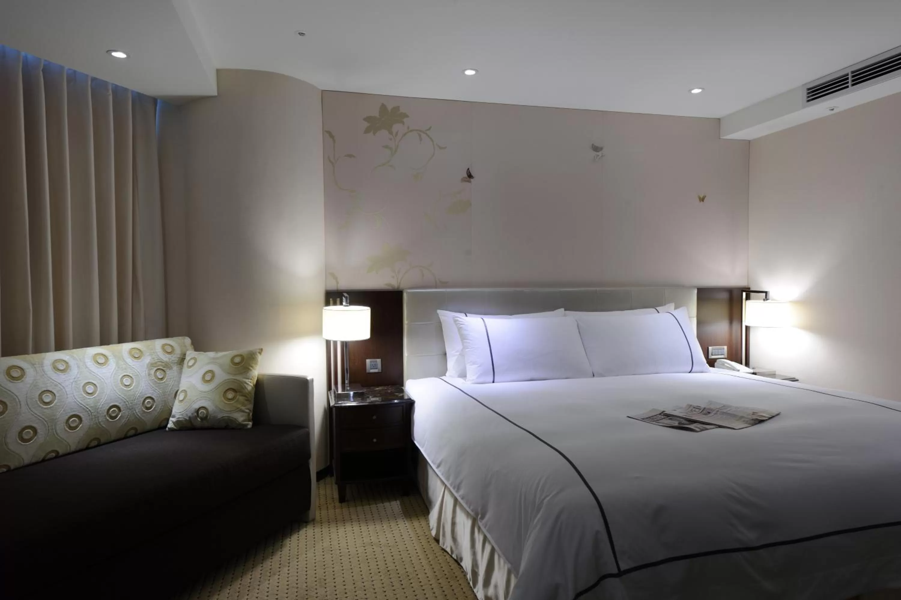 Bed in K Hotel Taipei Dunnan