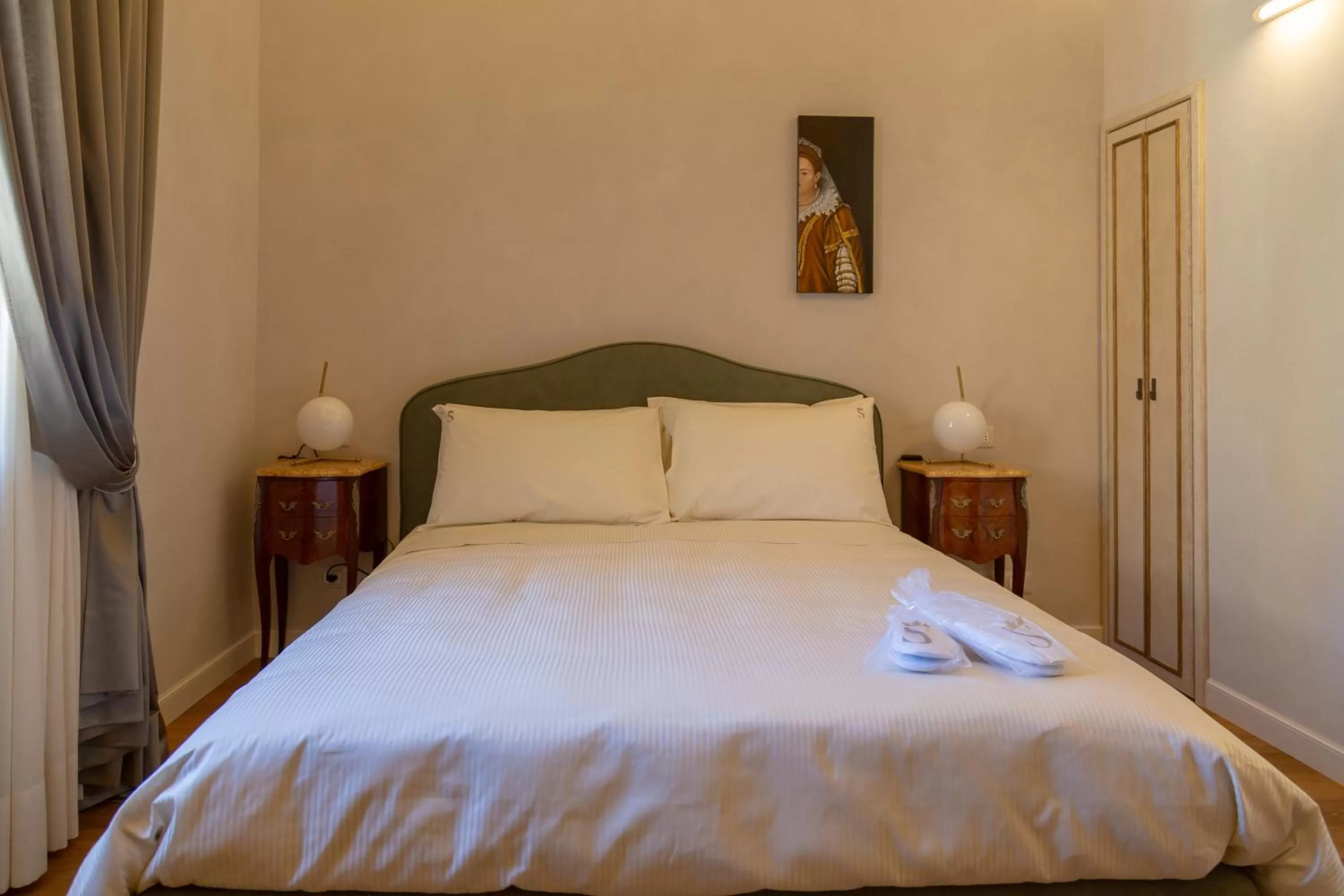 Bedroom, Bed in Dimora Storica Lo Svevo