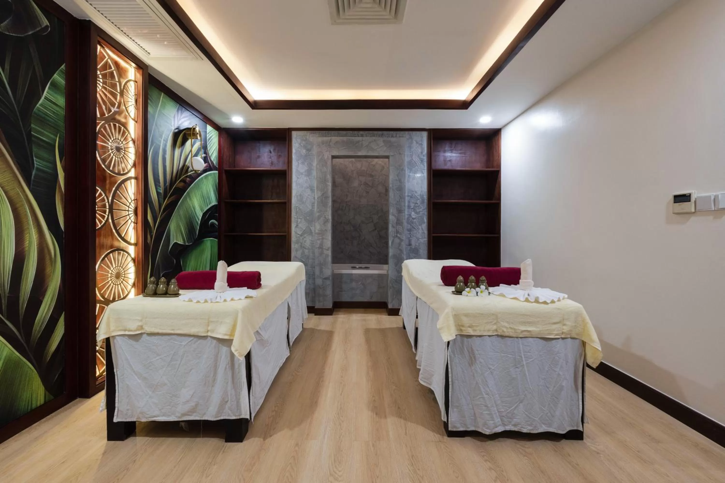 Massage, Bed in Saem Siemreap Hotel