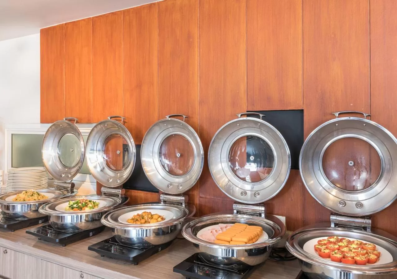 Buffet breakfast in Travelodge Pattaya